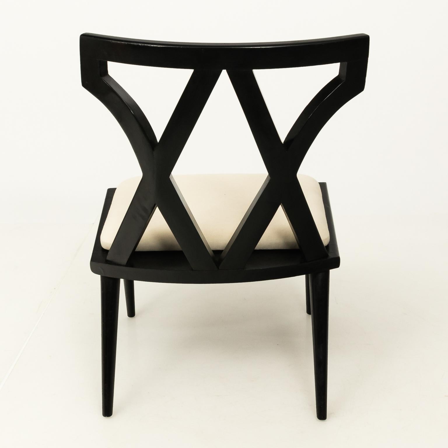 Pair of Mid-Century Modern French Black Lacquered Side Chairs, circa 1960s 1
