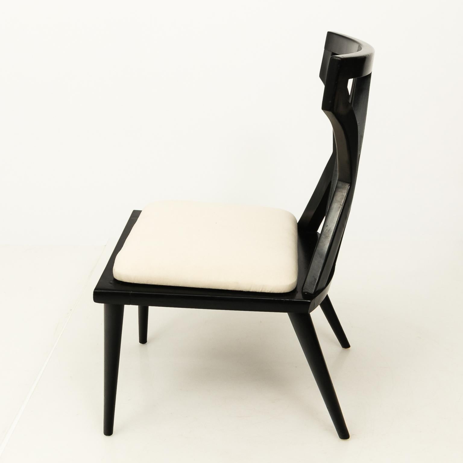 Pair of Mid-Century Modern French Black Lacquered Side Chairs, circa 1960s 2