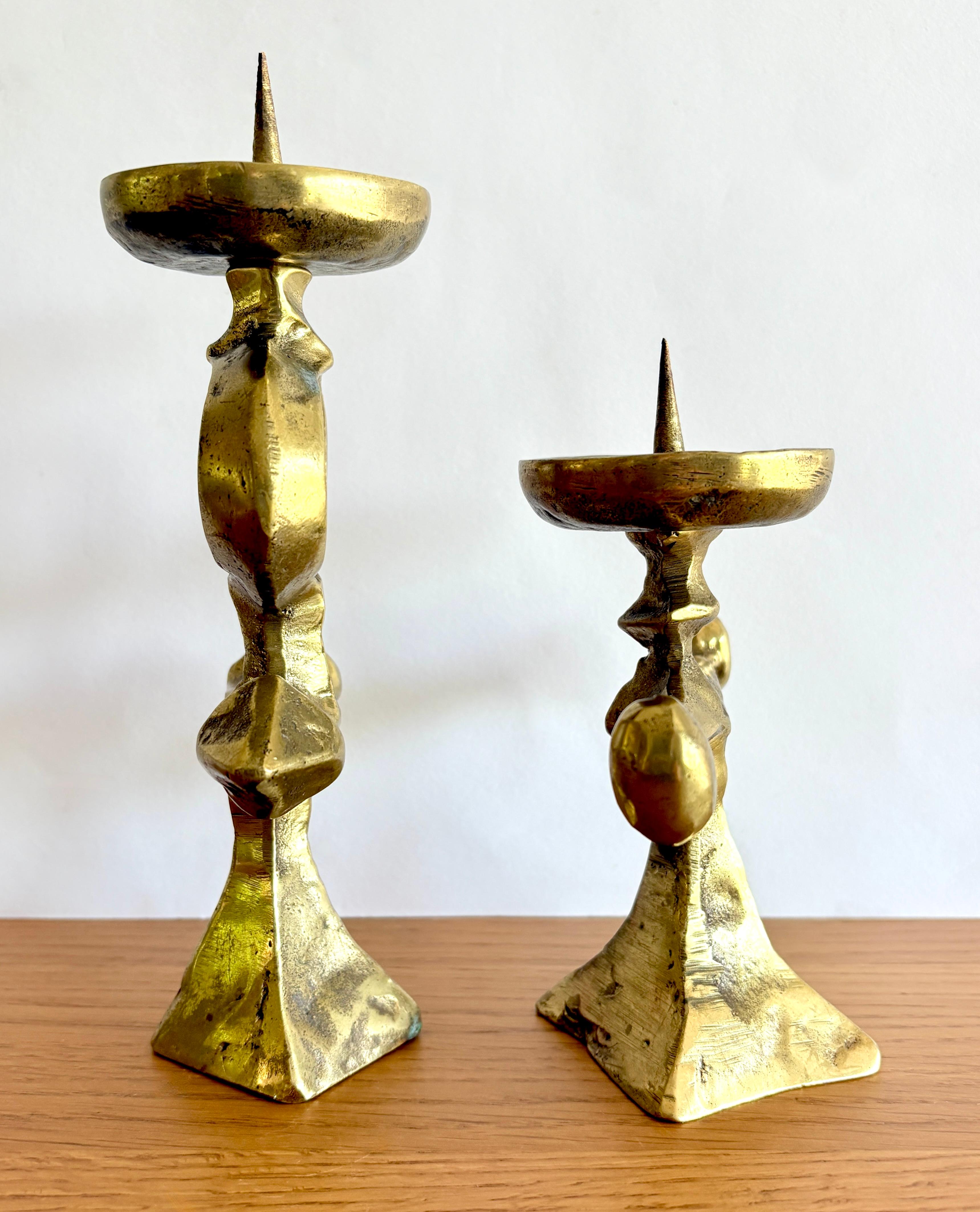 Pair of Mid-Century Modern French Brutalist Candle Holders in Bronze In Good Condition For Sale In COLMAR, FR