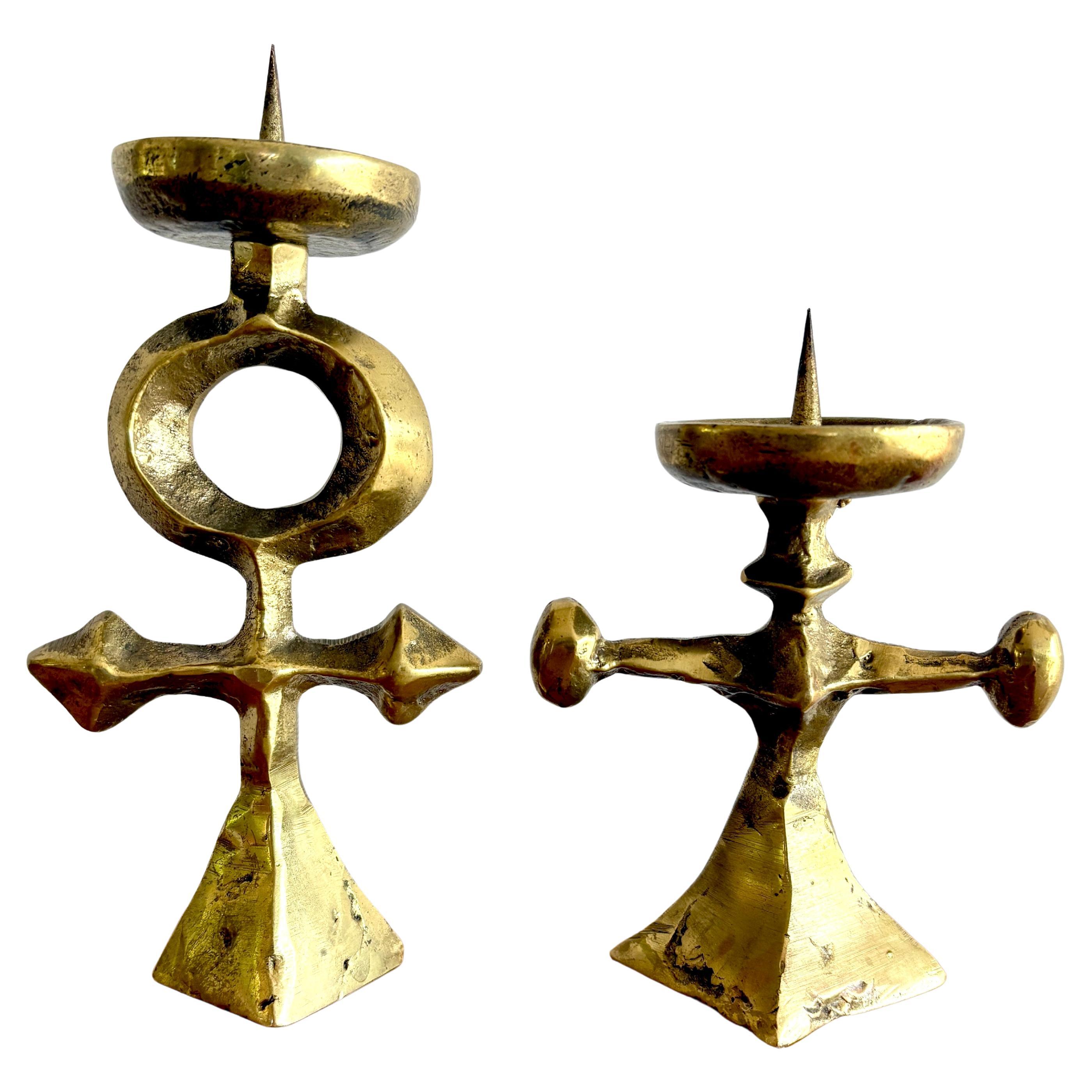 Pair of Mid-Century Modern French Brutalist Candle Holders in Bronze For Sale