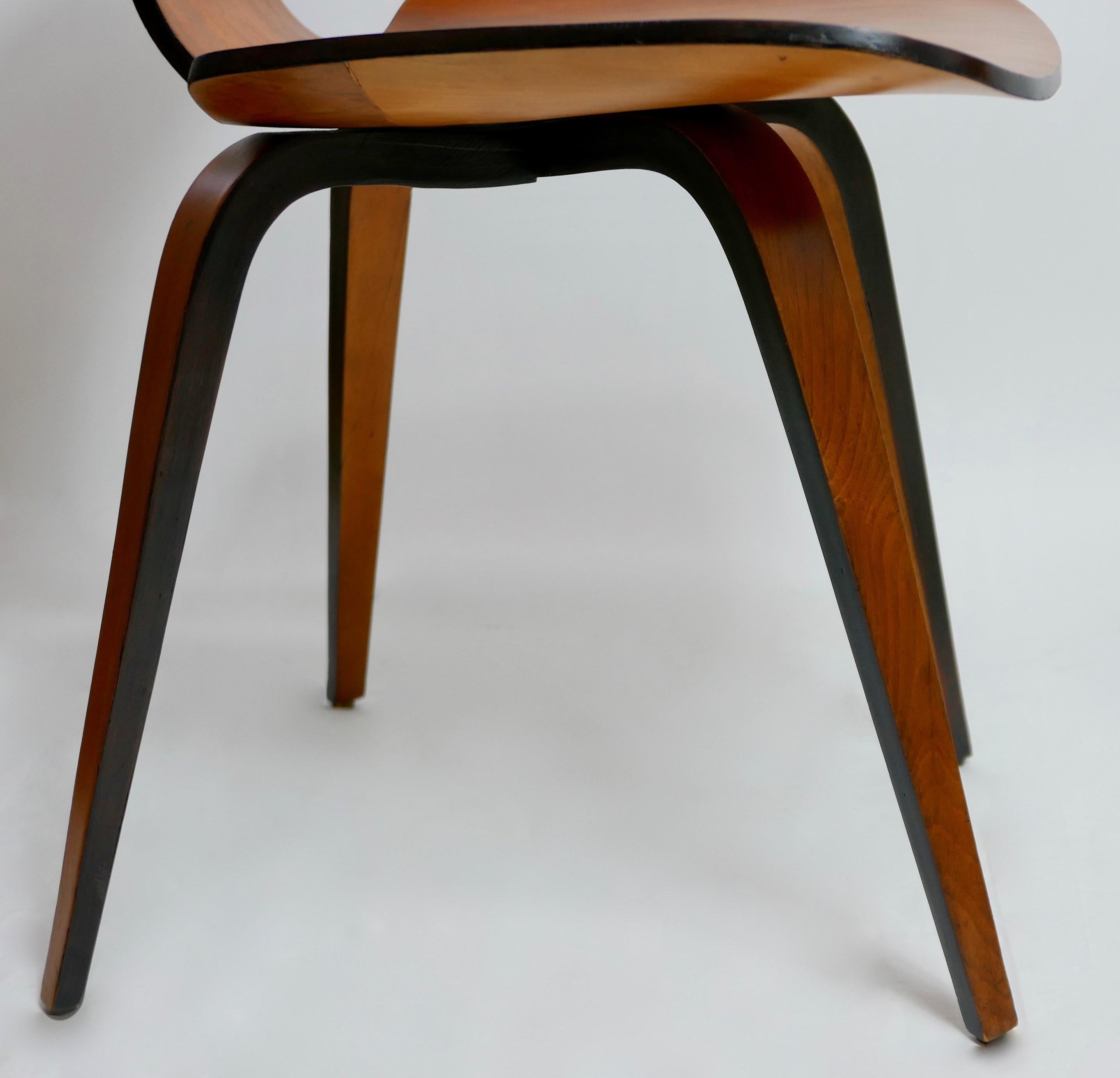 Pair of Mid-Century Modern George Mulhauser Plywood Side Chairs by Plycraft 4