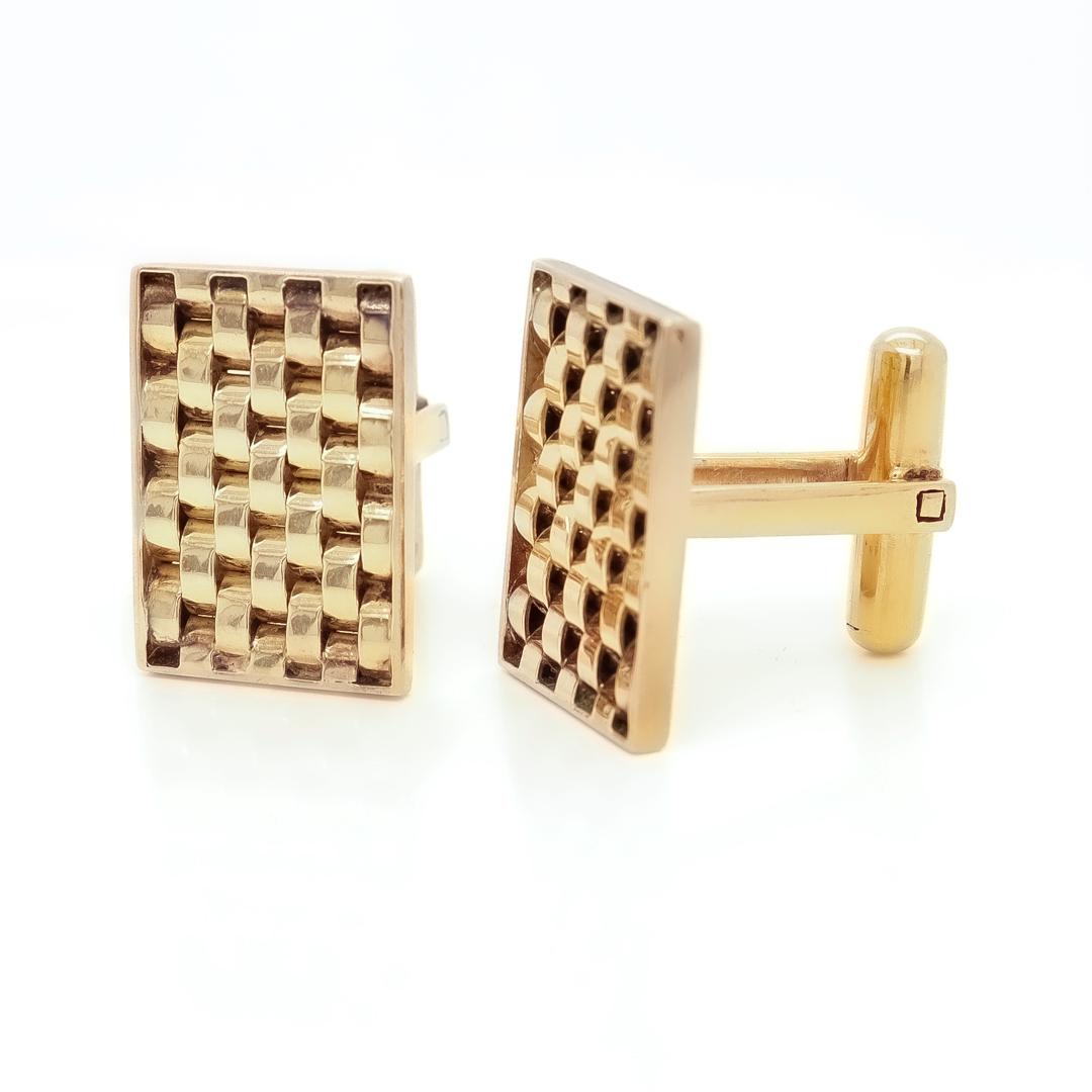 Pair of Mid-Century Modern Gold Basketweave Rectangular Cufflinks 7