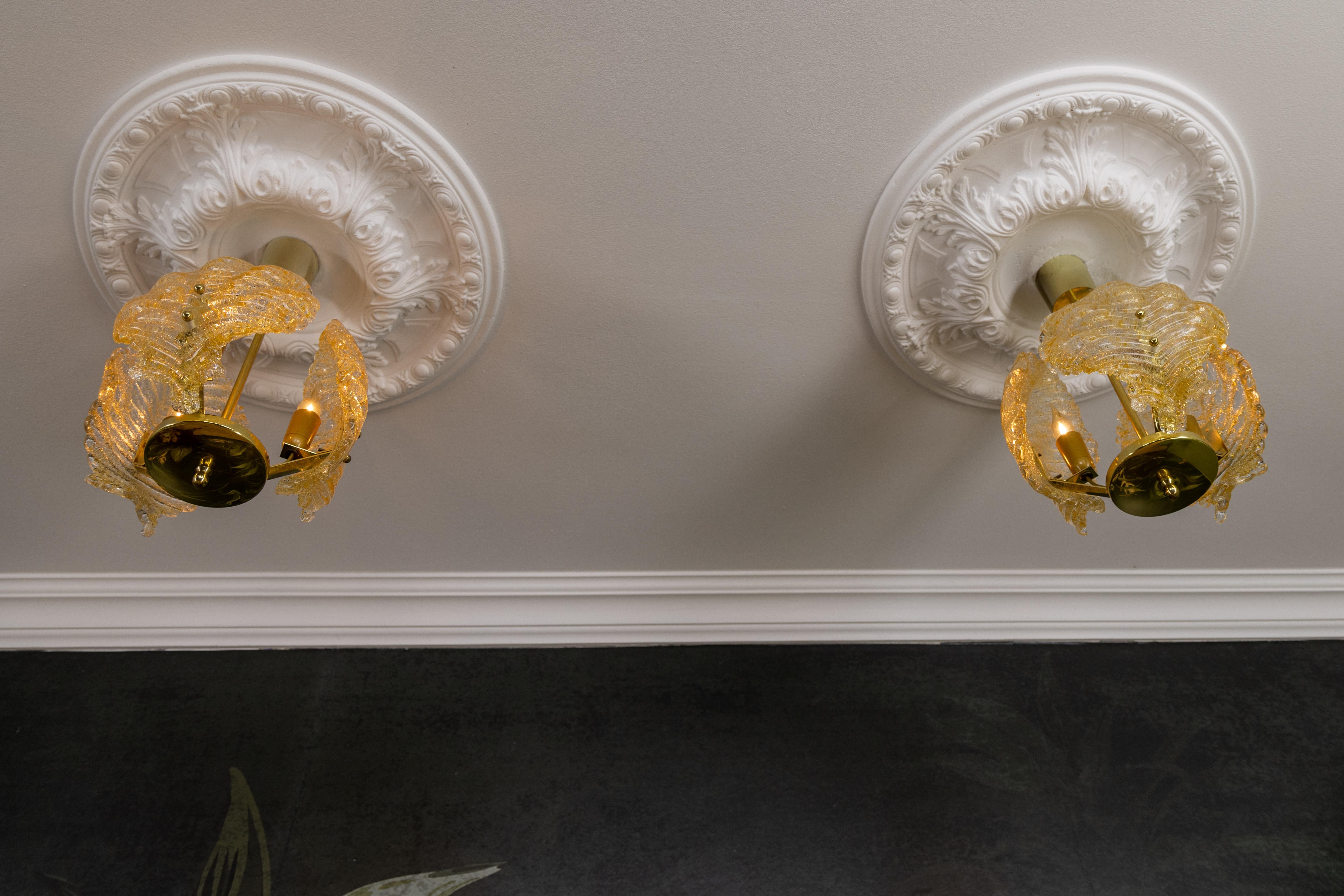 Pair of Mid-Century Modern Golden Inclusions Glass Pendant Lights, 1960s For Sale 5