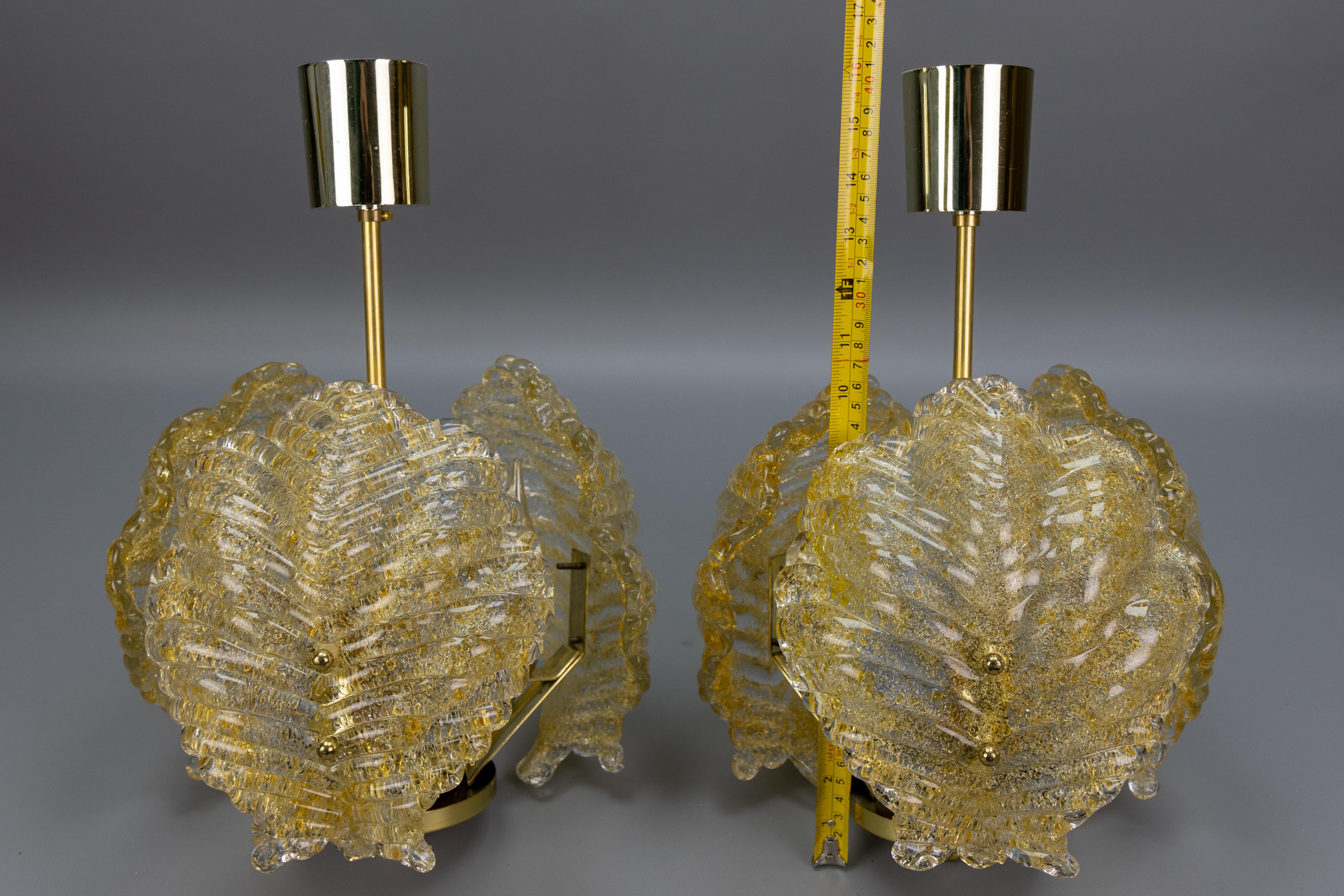 Pair of Mid-Century Modern Golden Inclusions Glass Pendant Lights, 1960s For Sale 9