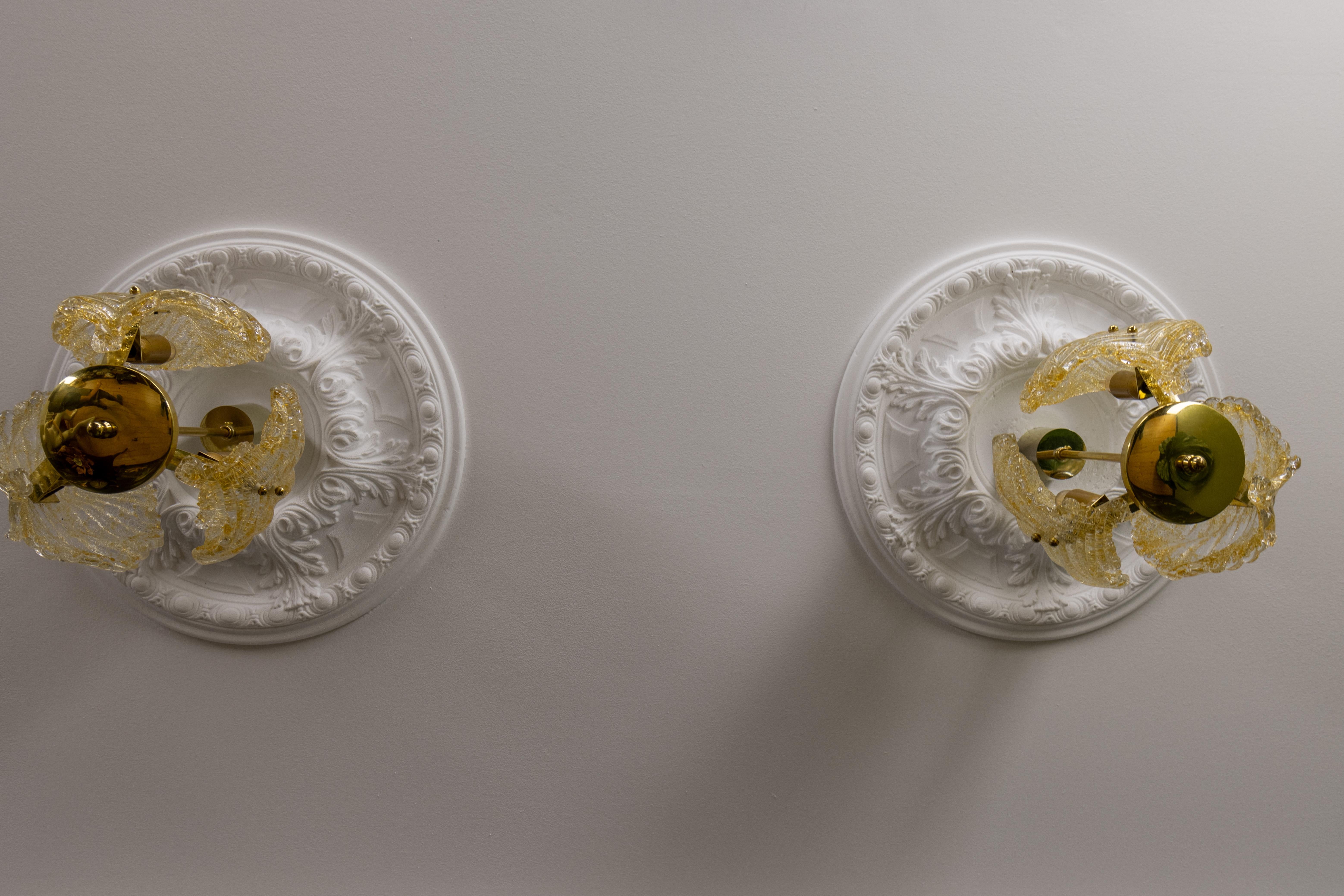 Pair of Mid-Century Modern Golden Inclusions Glass Pendant Lights, 1960s For Sale 3