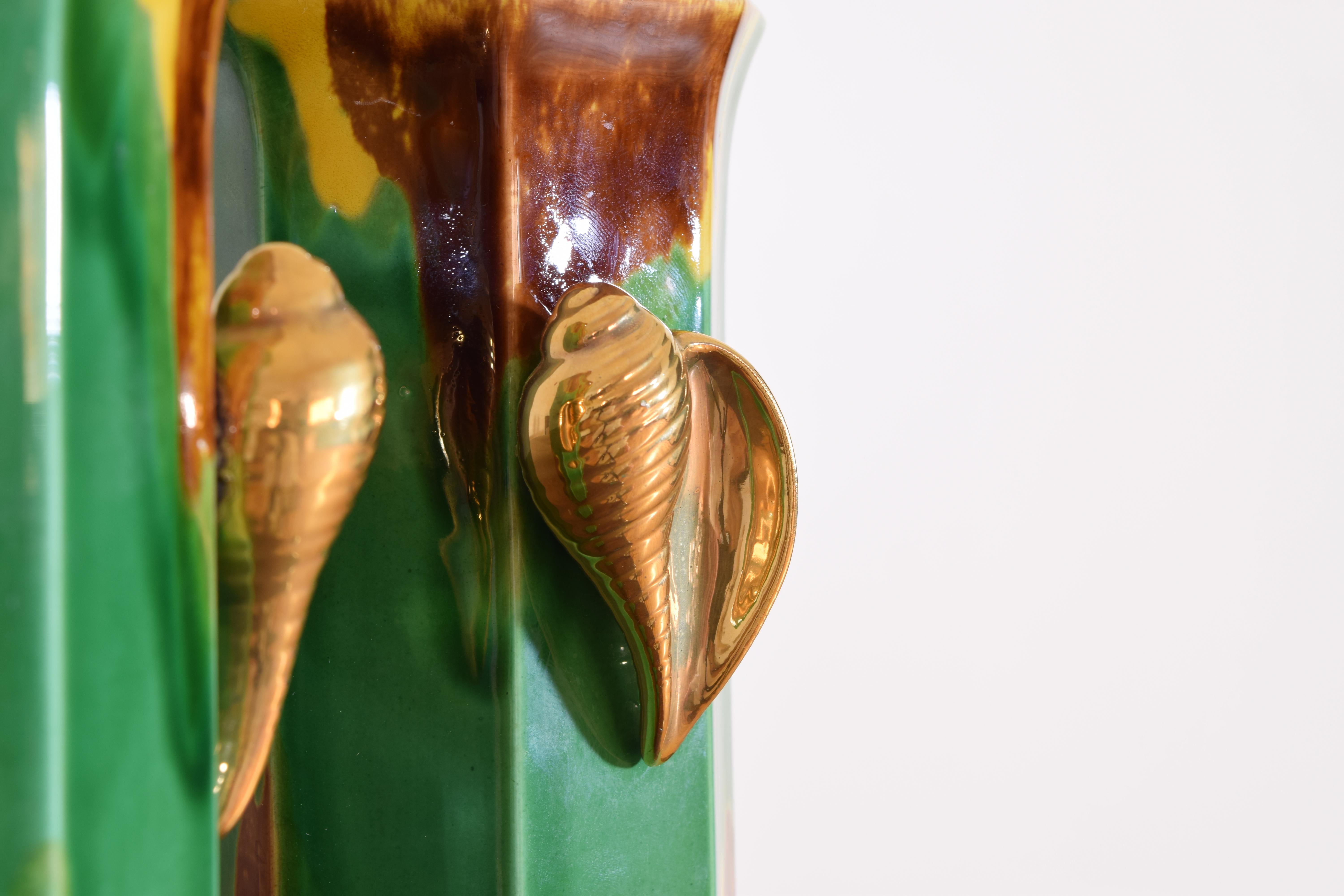 Pair of Mid-Century Modern Hand Painted Vases with Gilded Shell Decorative Forms In Good Condition For Sale In Atlanta, GA