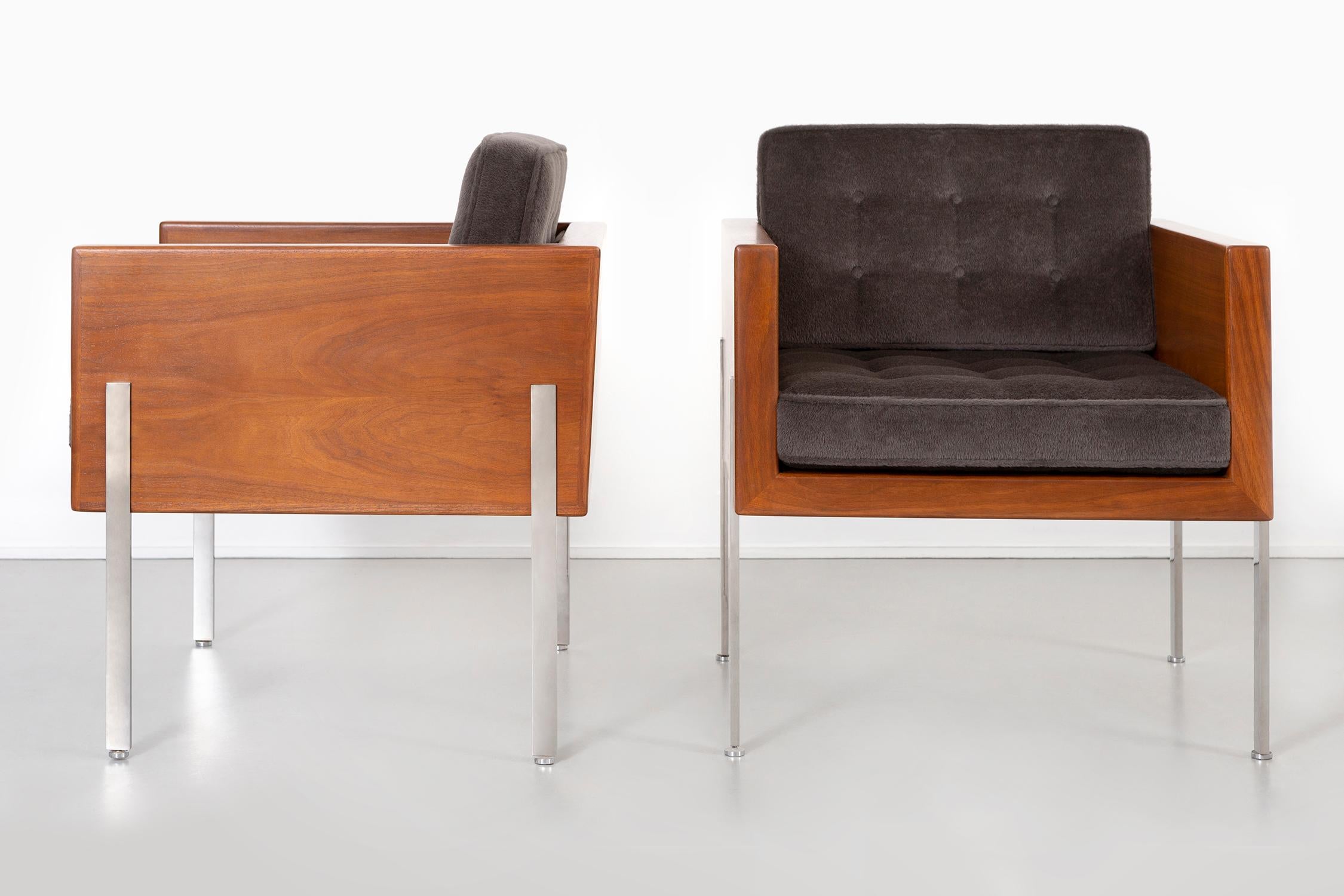 American Pair of Mid-Century Modern Harvey Probber Architectural Series Cube Chairs For Sale