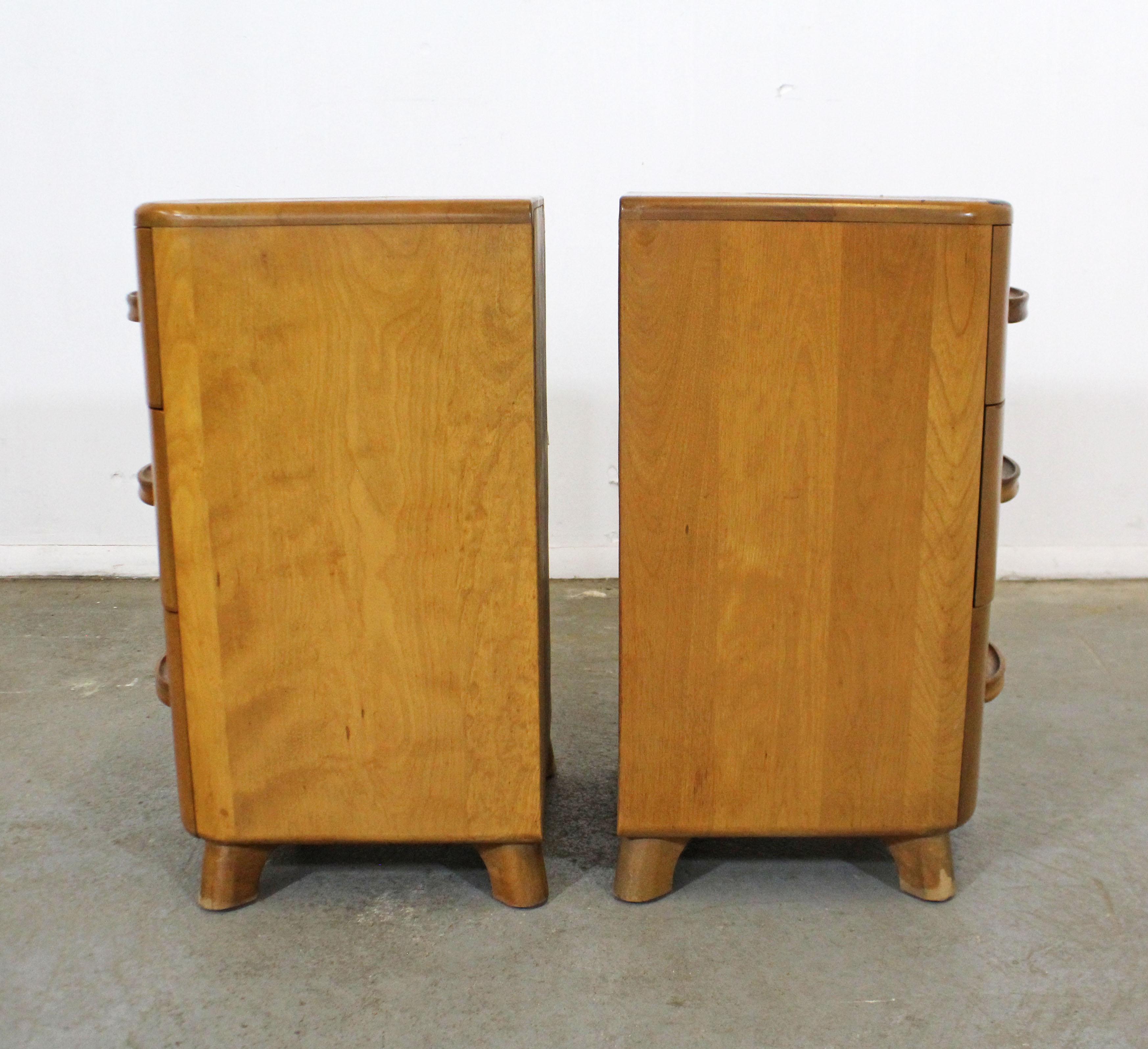 Mid-Century Modern Heywood Wakefield Crescendo Champagner-Nachttische, Paar (amerikanisch)