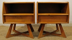 Pair of Mid-Century Modern Heywood Wakefield Sculptura Wheat Nightstands