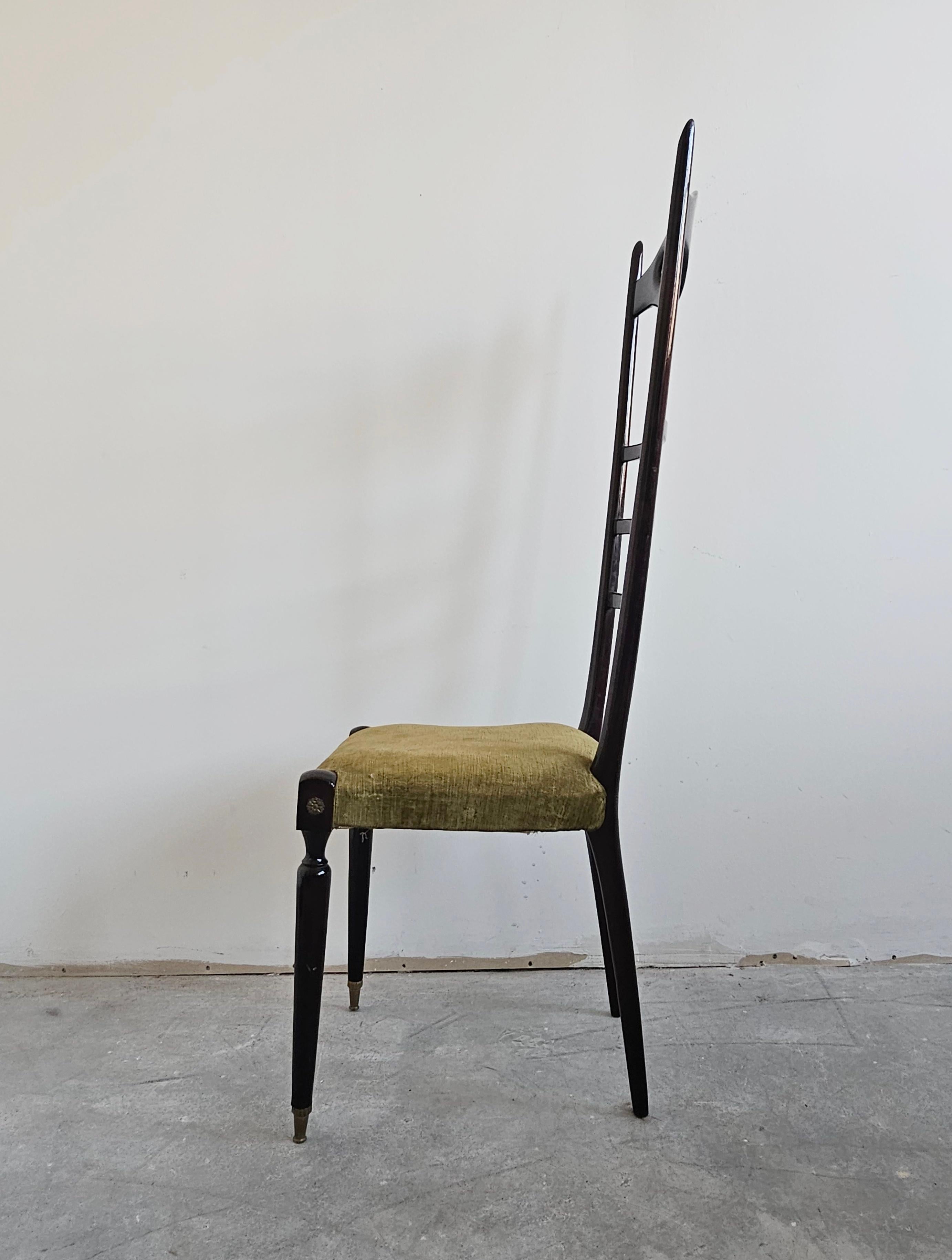 Paire de chaises à haut dossier modernes du milieu du siècle dernier attribuée à Paolo Buffa en vente 3