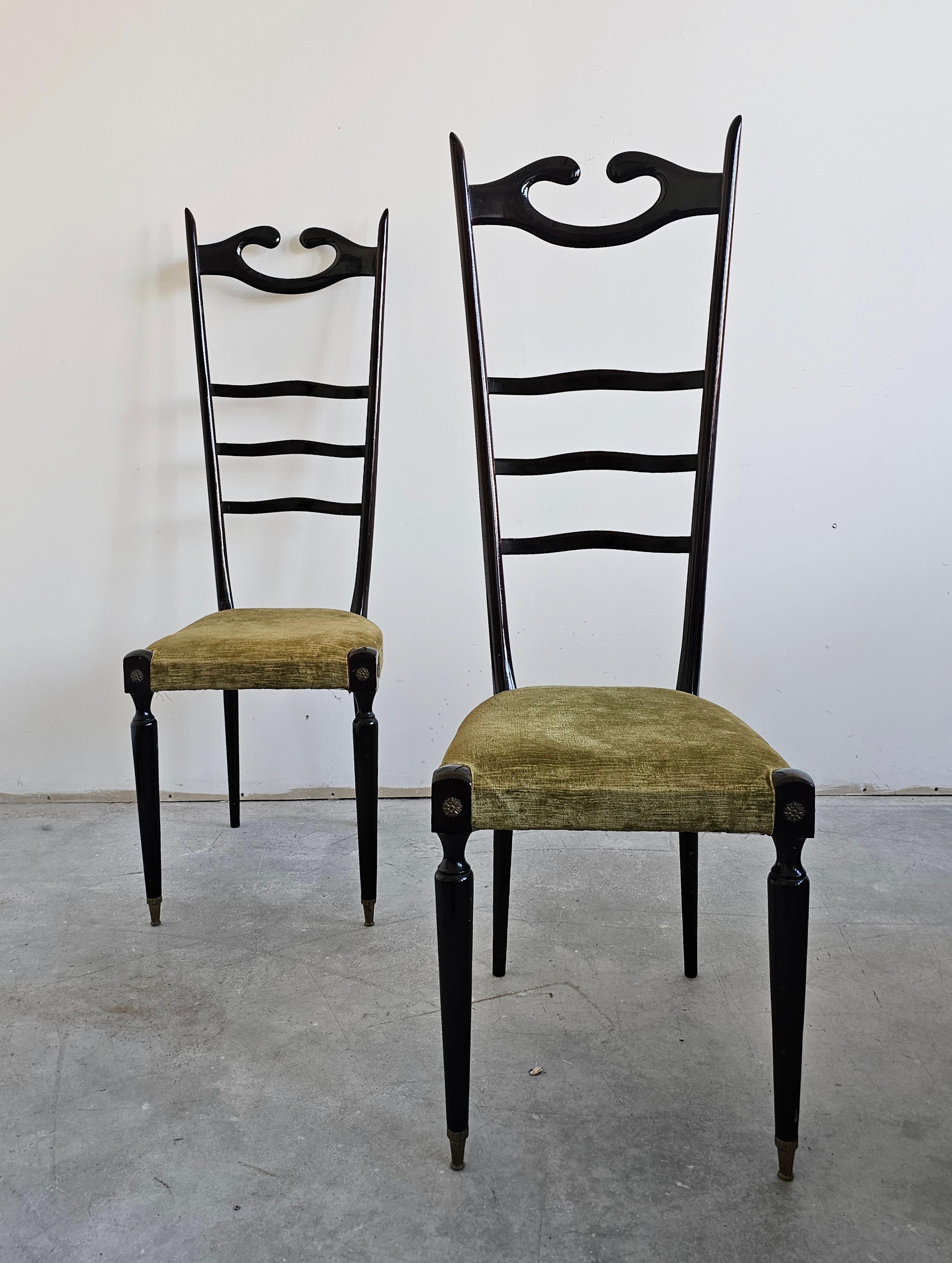 Paire de chaises à haut dossier modernes du milieu du siècle dernier attribuée à Paolo Buffa Bon état - En vente à Beograd, RS