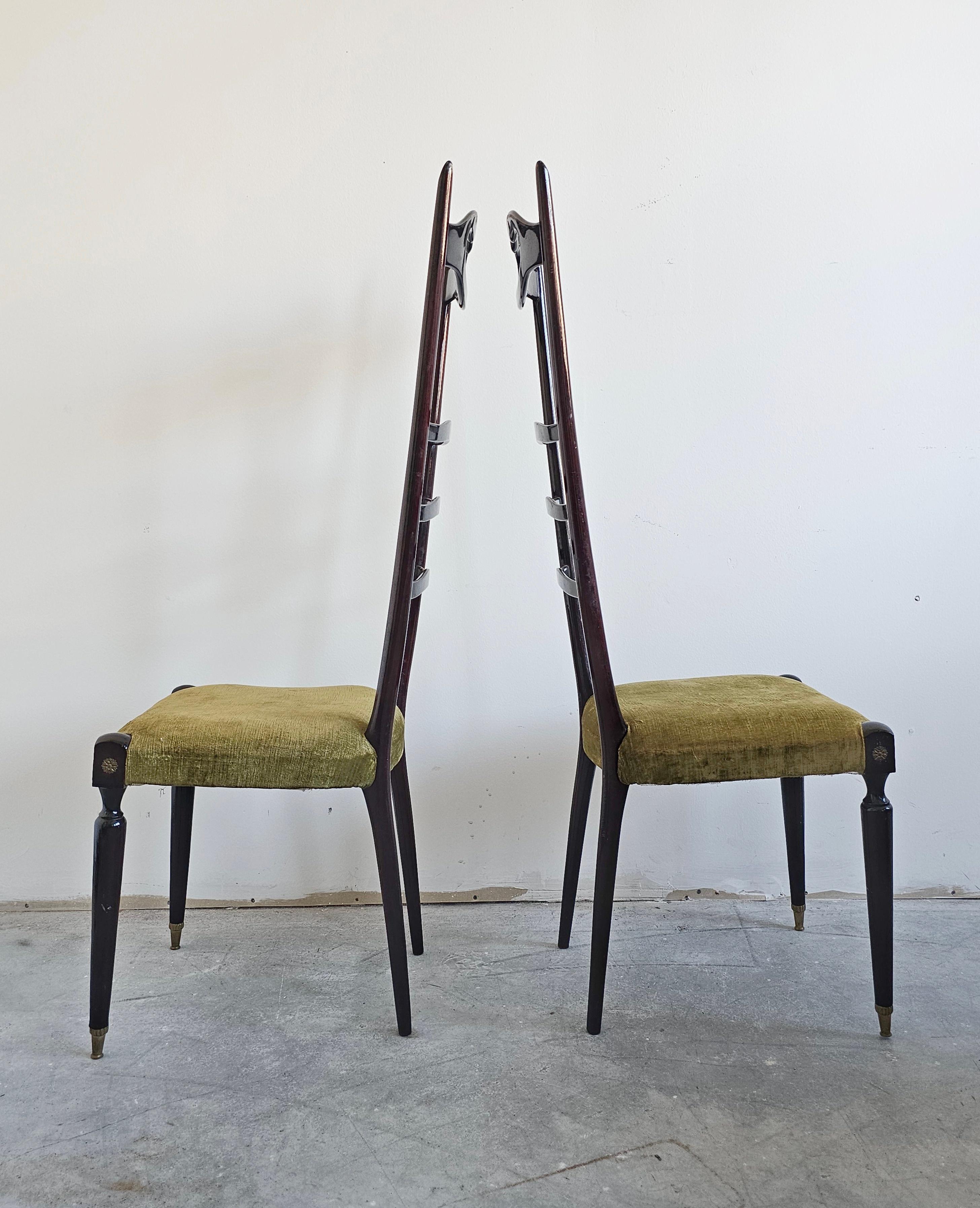 Paire de chaises à haut dossier modernes du milieu du siècle dernier attribuée à Paolo Buffa en vente 2