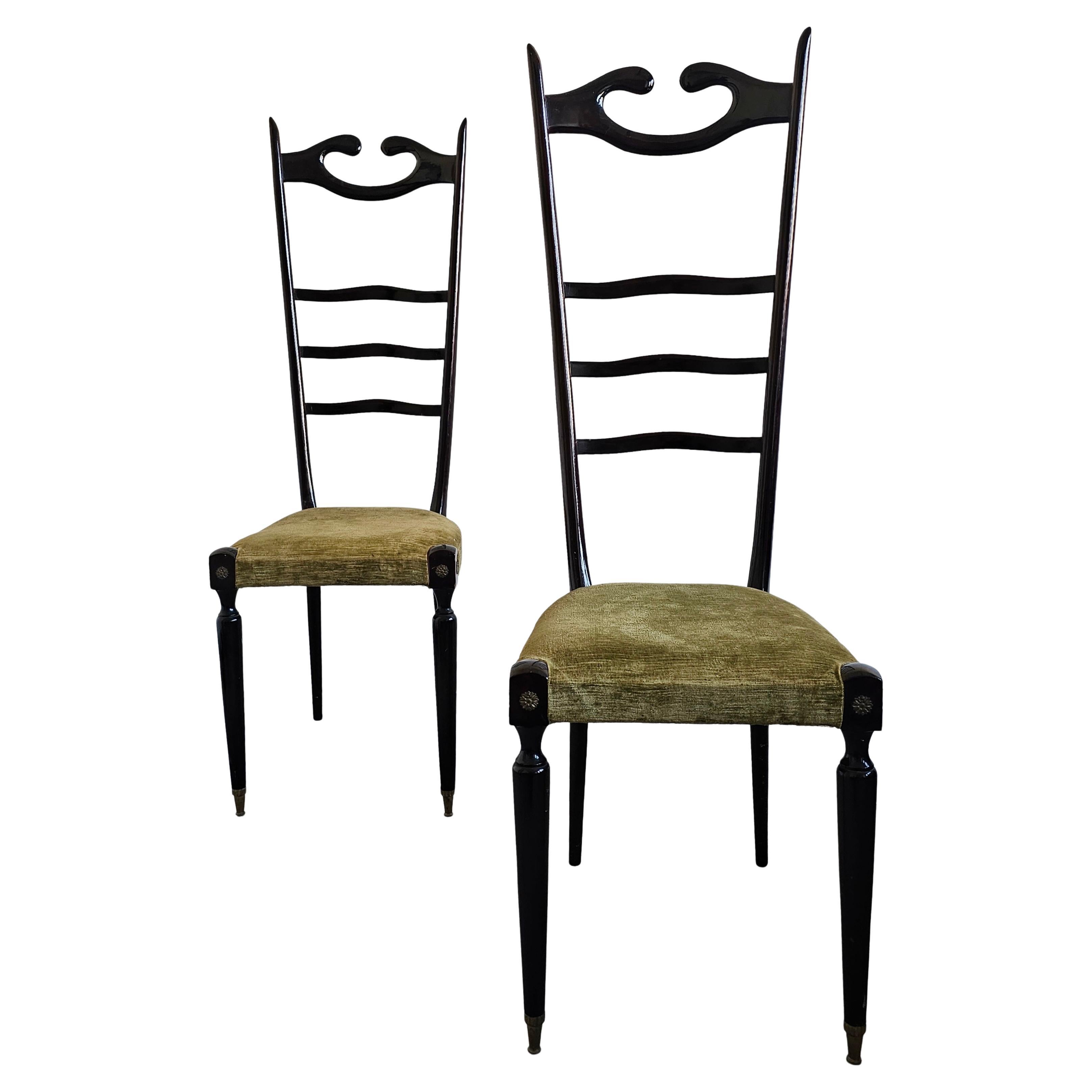 Paire de chaises à haut dossier modernes du milieu du siècle dernier attribuée à Paolo Buffa
