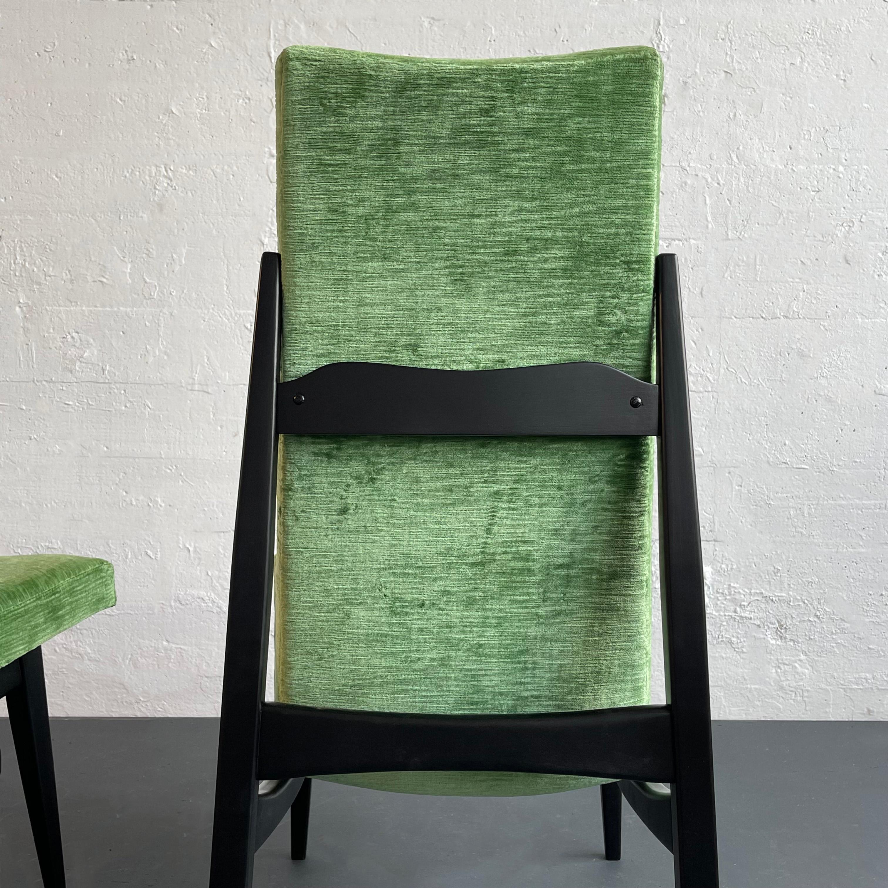 Paire de chaises d'appoint The Modernity à dossier haut en vente 1