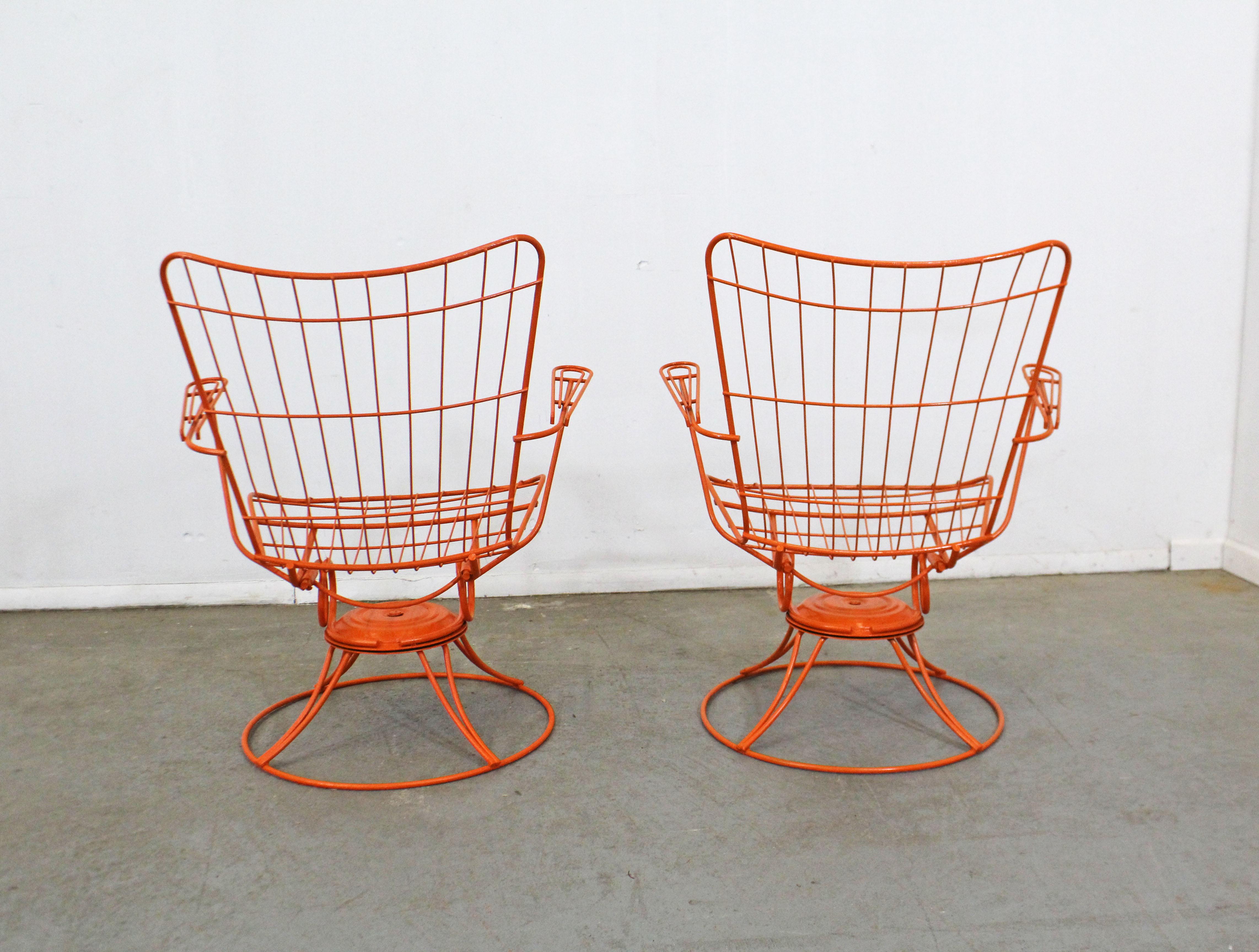 Mid-20th Century Pair of Mid-Century Modern Homecrest Bottemiller Swivel Rocker Lounge Chairs