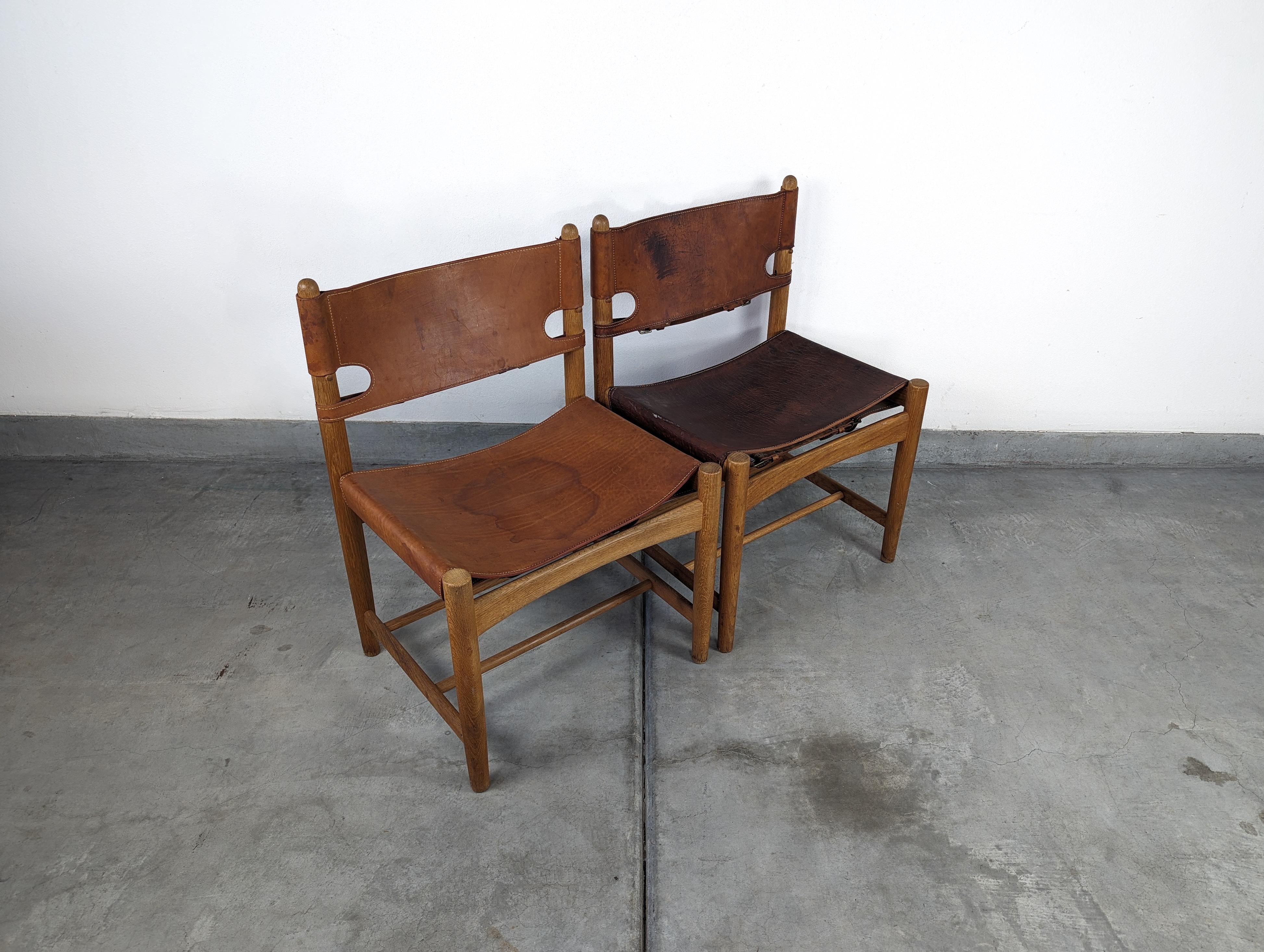Pair of Mid Century Modern 'Hunting' Chairs by Børge Mogensen, Model 3237 For Sale 3