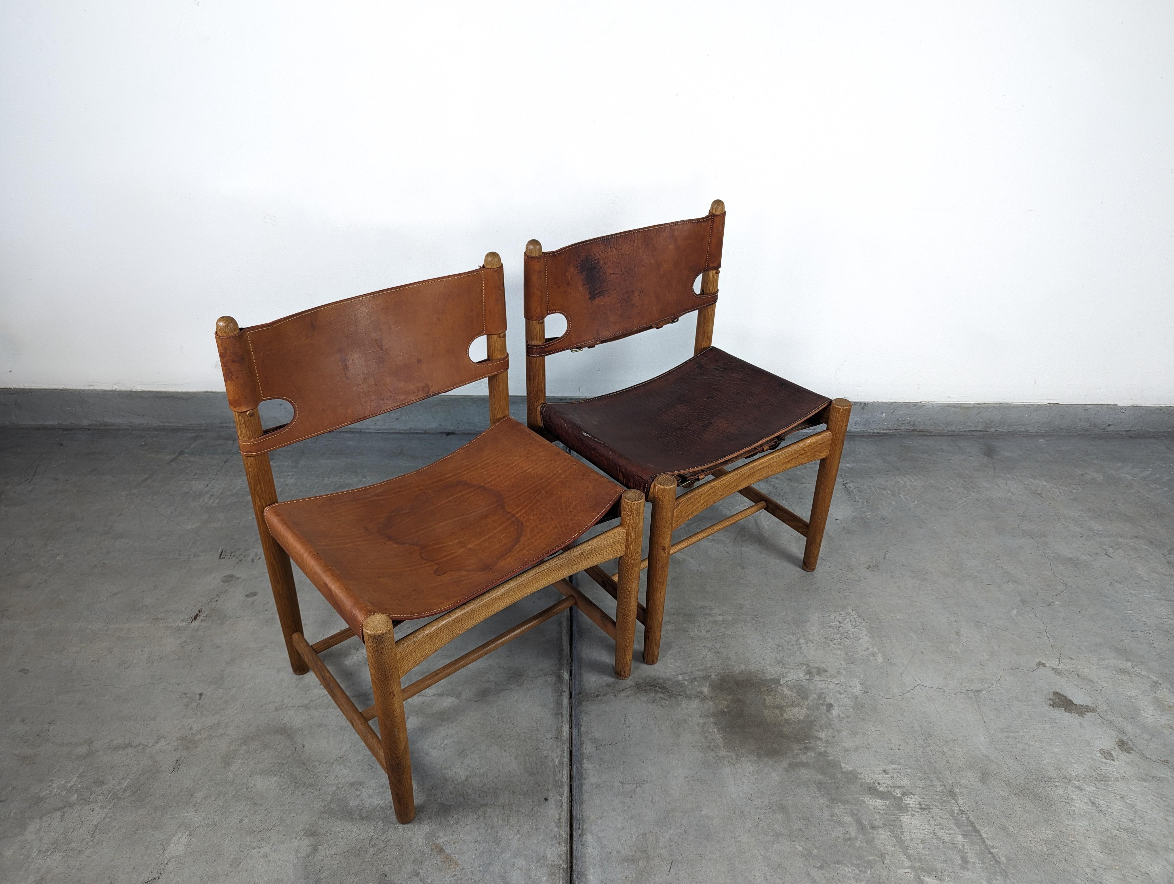 Pair of Mid Century Modern 'Hunting' Chairs by Børge Mogensen, Model 3237 For Sale 2