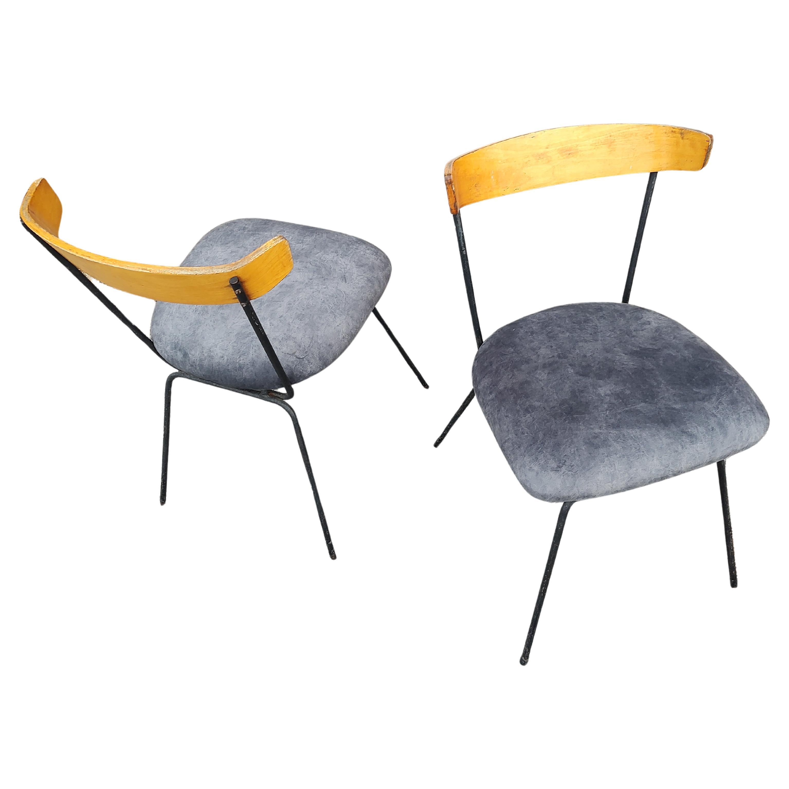 Fatto a mano Coppia di oggetti in ferro del Mid Century Modern  Sedie da pranzo di Clifford Pascoe C1960 5 disponibili. in vendita