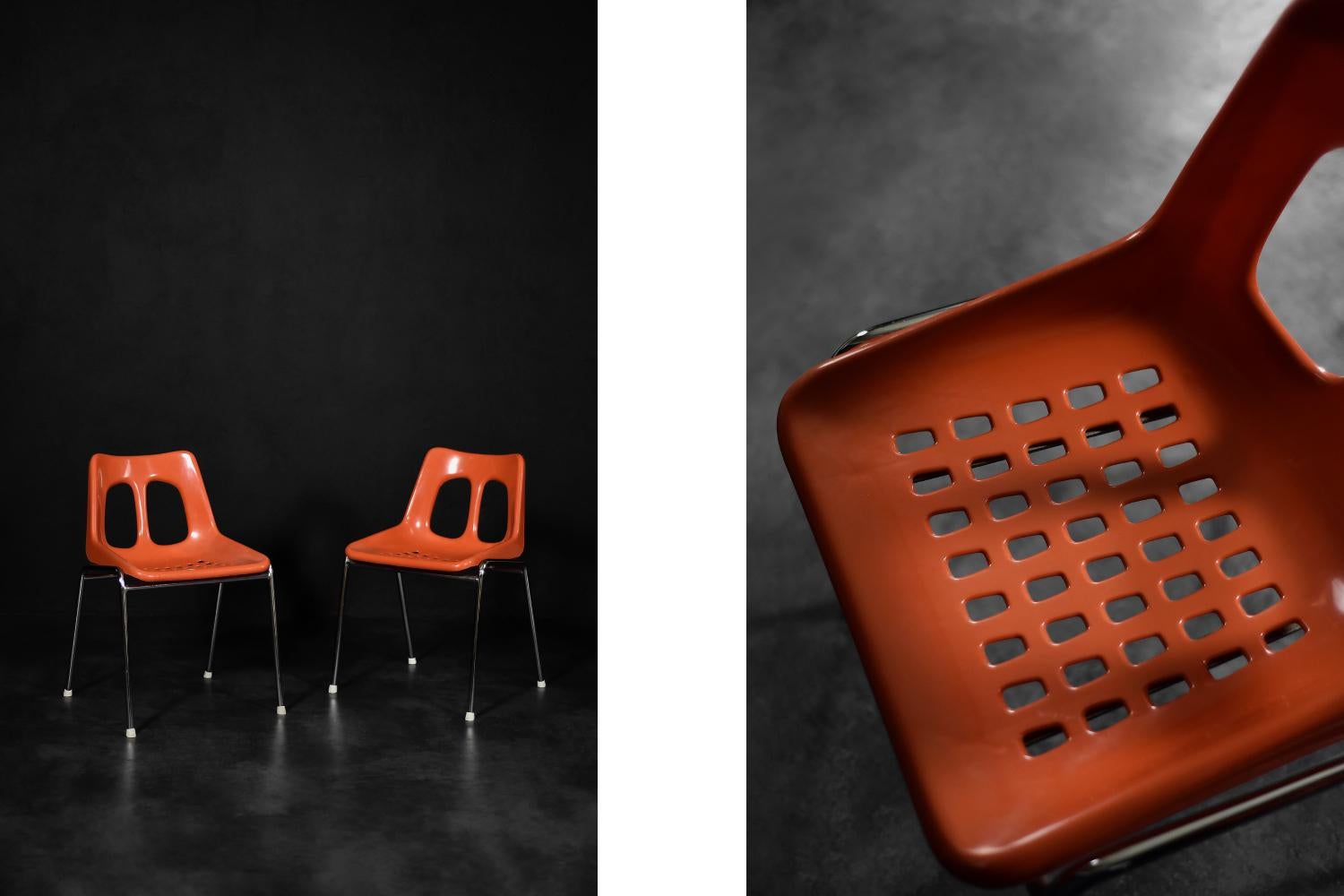 Paire de chaises israéliennes modernes du milieu du siècle dernier en plastique orange et chrome de Plasson en vente 2