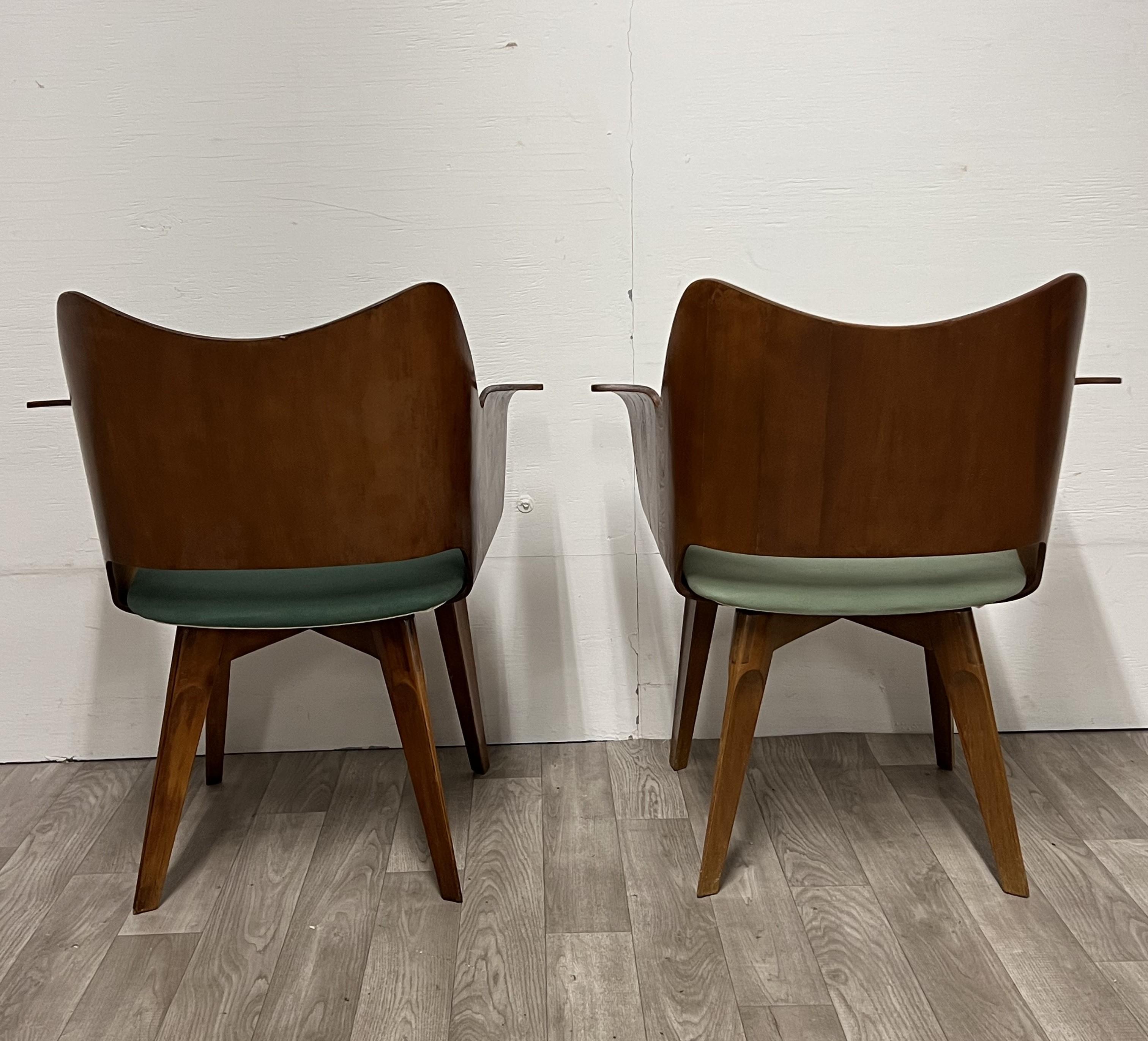 Pair of Mid Century Modern Italian Arm Chairs For Sale 1