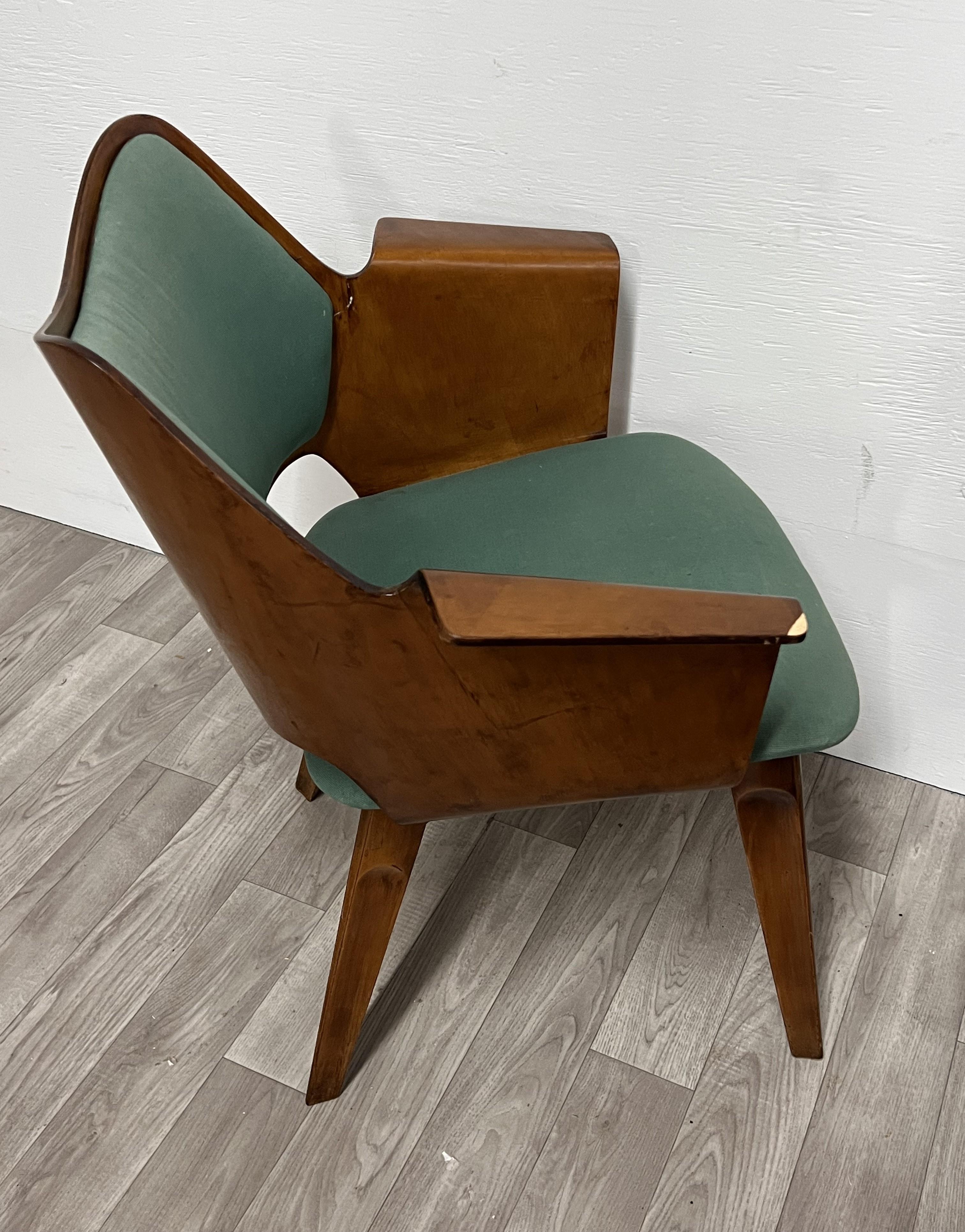 Pair of Mid Century Modern Italian Arm Chairs For Sale 2