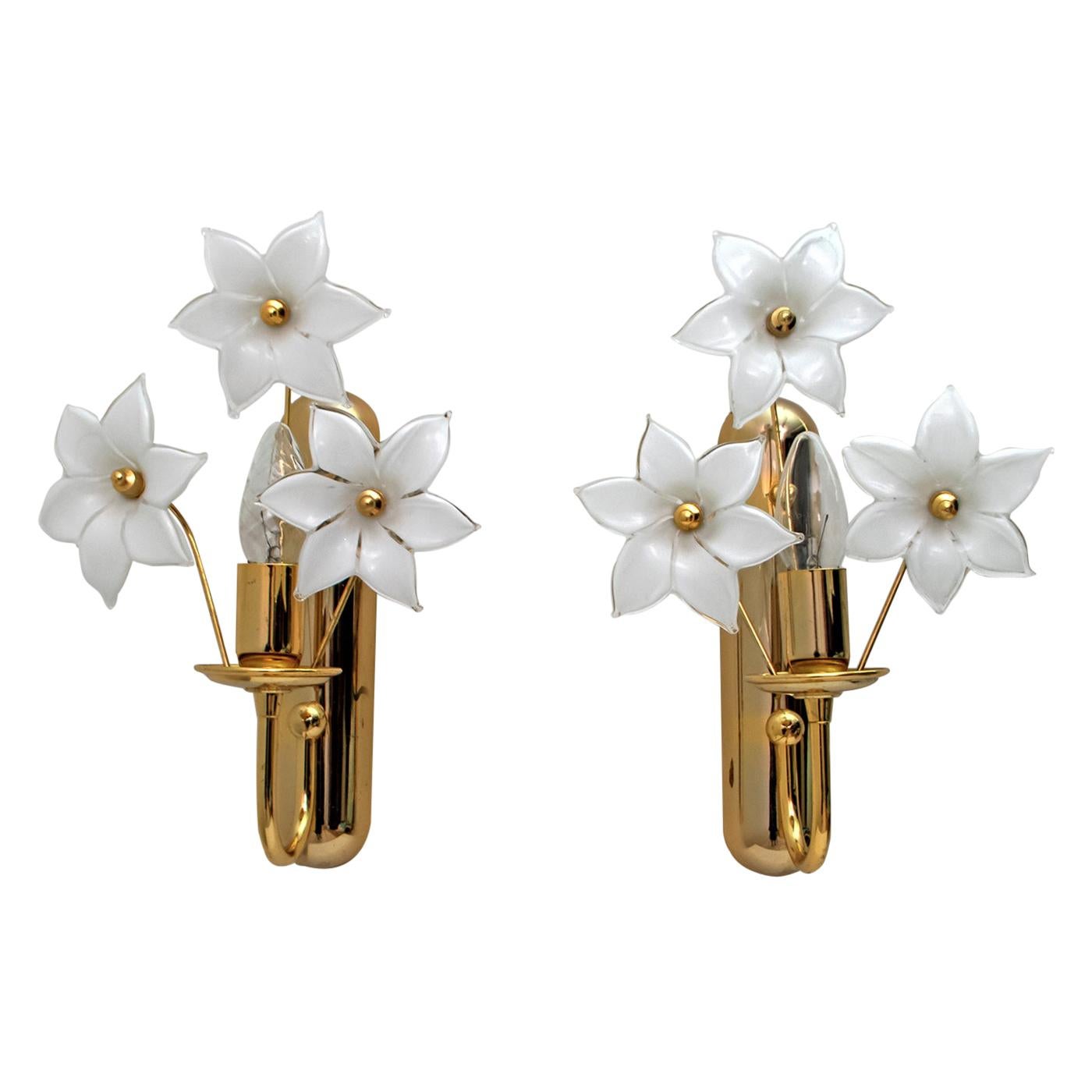 Pair of Mid-Century Modern Italian Brass and Murano Glass Flowers Sconces, 1975s