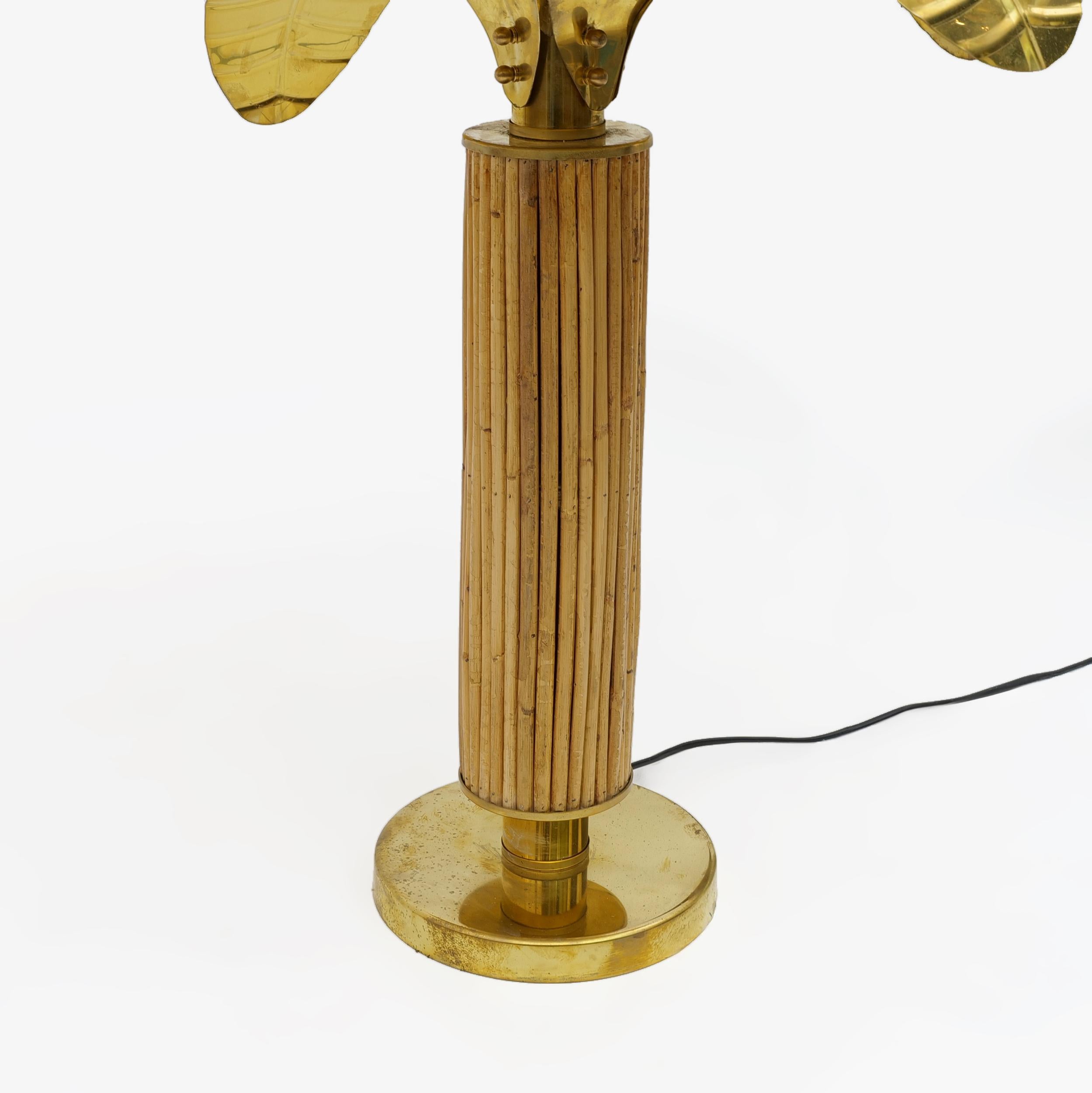 Pair of Mid-century Modern Italian Brass and Rattan Palm Tree Lamps, 1970s For Sale 1