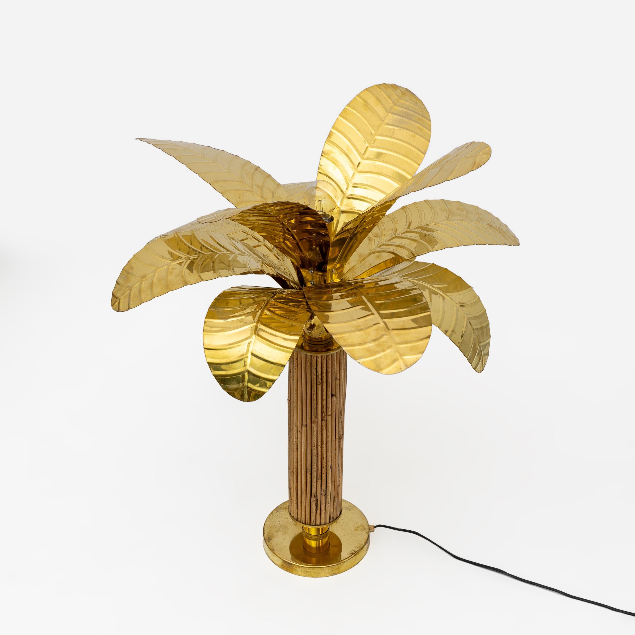 Pair of Mid-century Modern Italian Brass and Rattan Palm Tree Lamps, 1970s For Sale 2