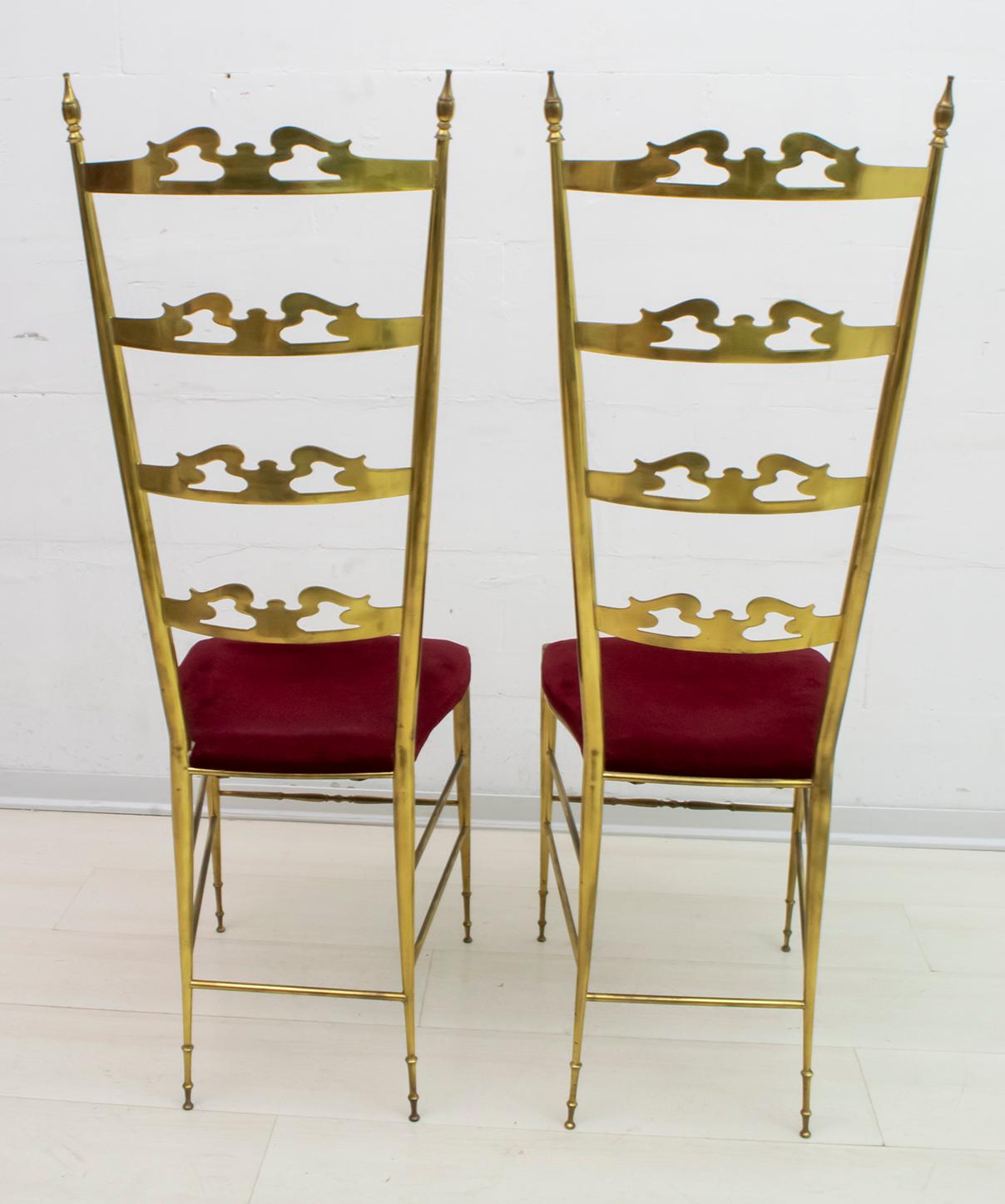 Paire de chaises Chiavari à haut dossier en laiton de style italien moderne du milieu du siècle dernier, années 1950 Bon état - En vente à Puglia, Puglia