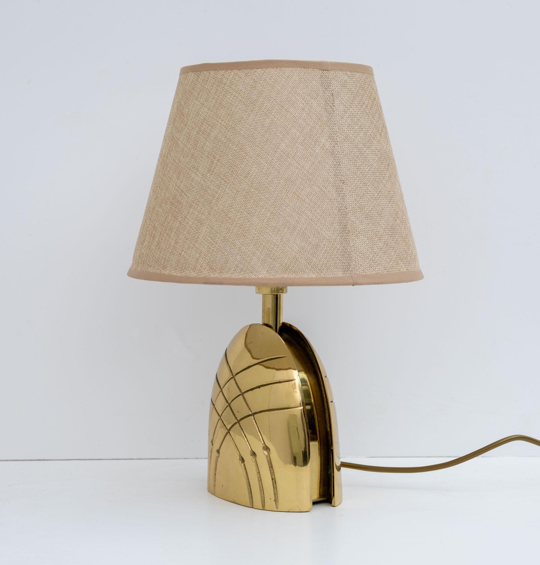 Late 20th Century Pair of Mid-century Modern Italian Brass Table Lamps, 1970s For Sale