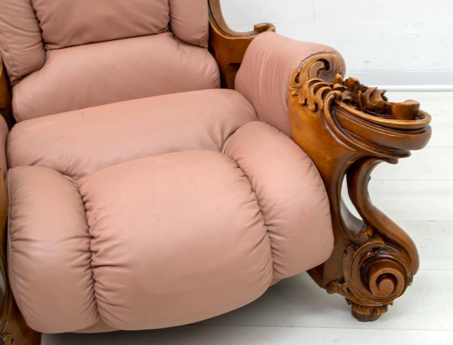 Paire de fauteuils en cuir de style Liberty italien de style mi-siècle moderne, années 1950 en vente 5