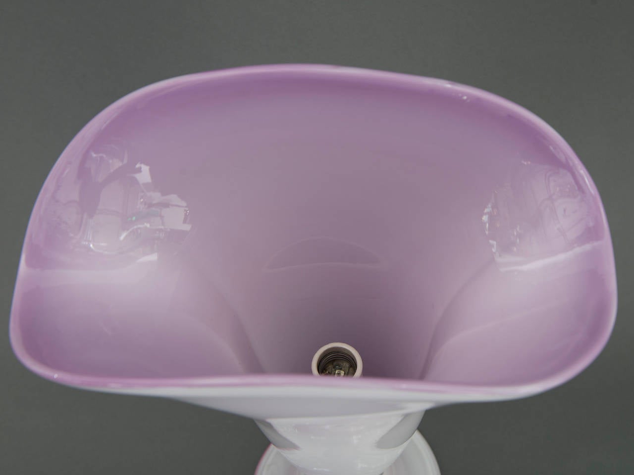 Pink Exterior & Violet Interior Murano Blown Glass Floral Form Table Lamps, Pair In Good Condition For Sale In Houston, TX