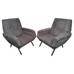 Paar moderne italienische Loungesessel aus der Mitte des Jahrhunderts