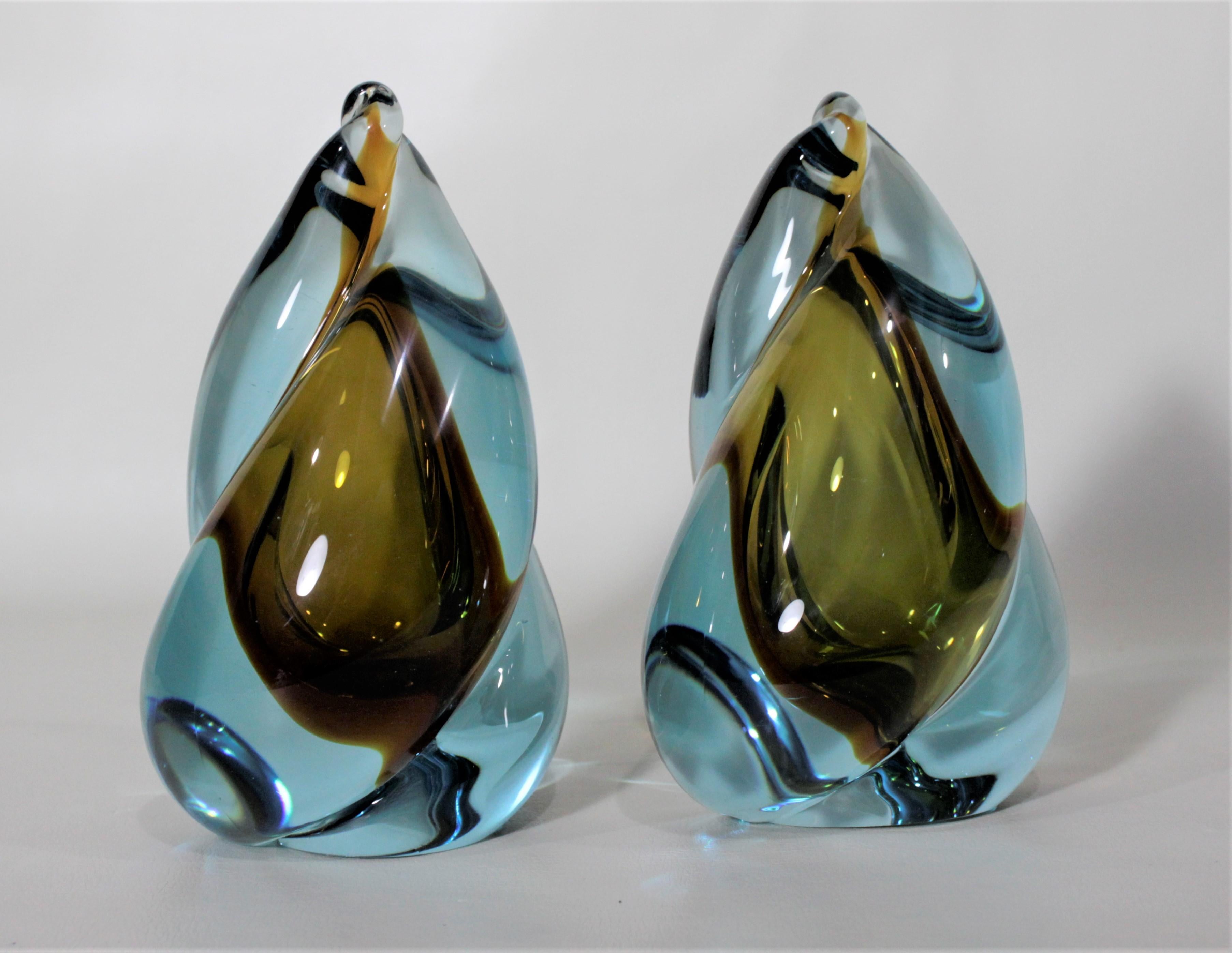 Hand-Crafted Pair of Mid-Century Modern Italian Murano Art Glass Bookends, Barbini Styled