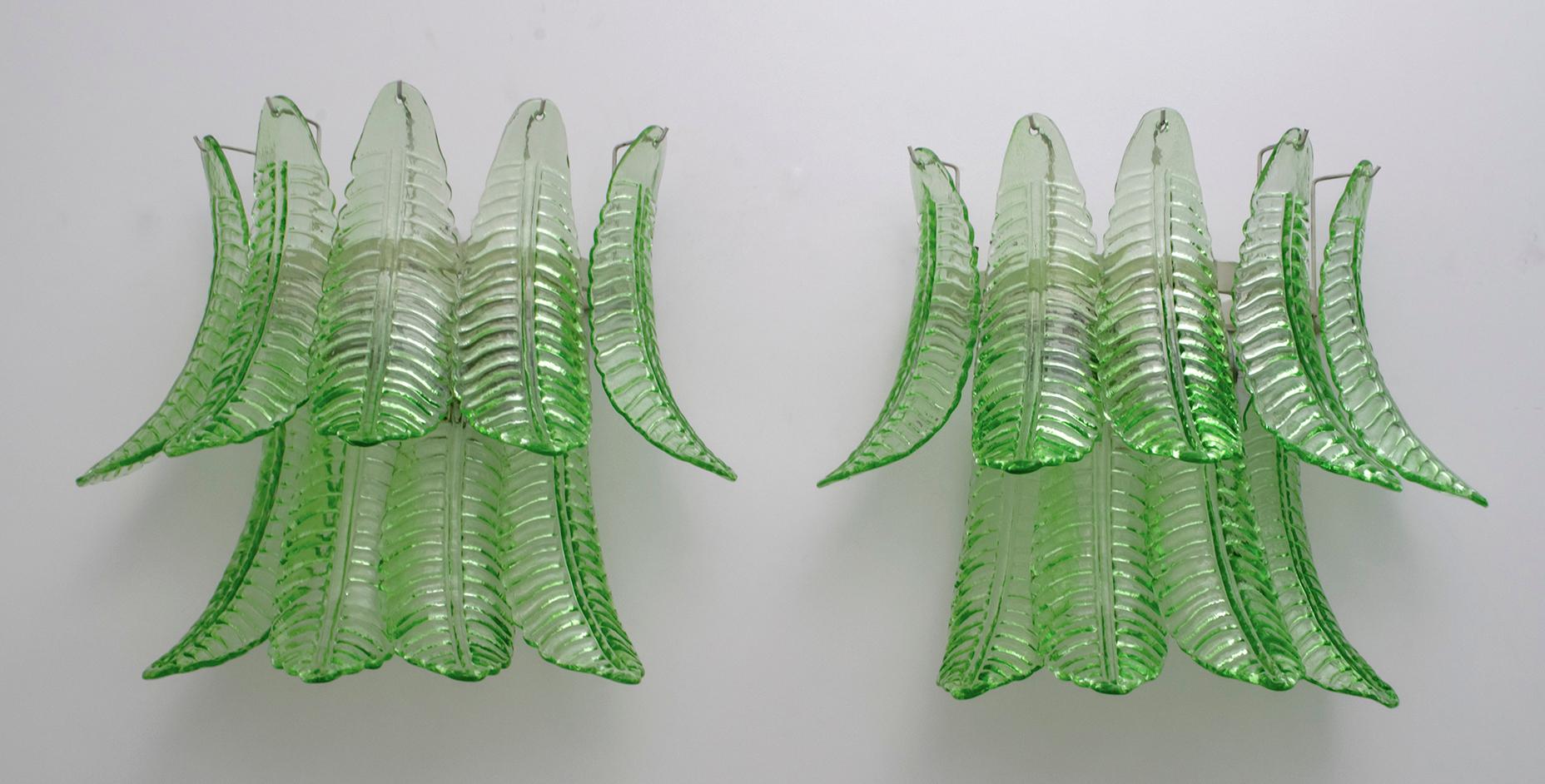 Pair of Mid-Century Modern Italian Murano Glass Palm Leaf Sconces, 1970s 3