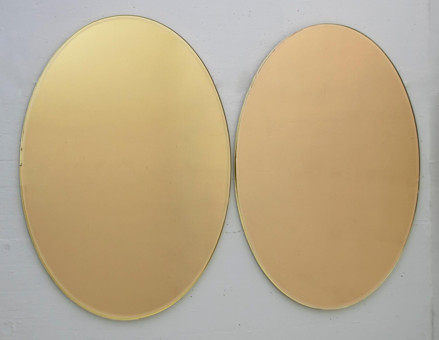 Pair of Mid-Century Modern Italian Oval Mirrors Brass and Bronzed Mirror, 1970 For Sale 5