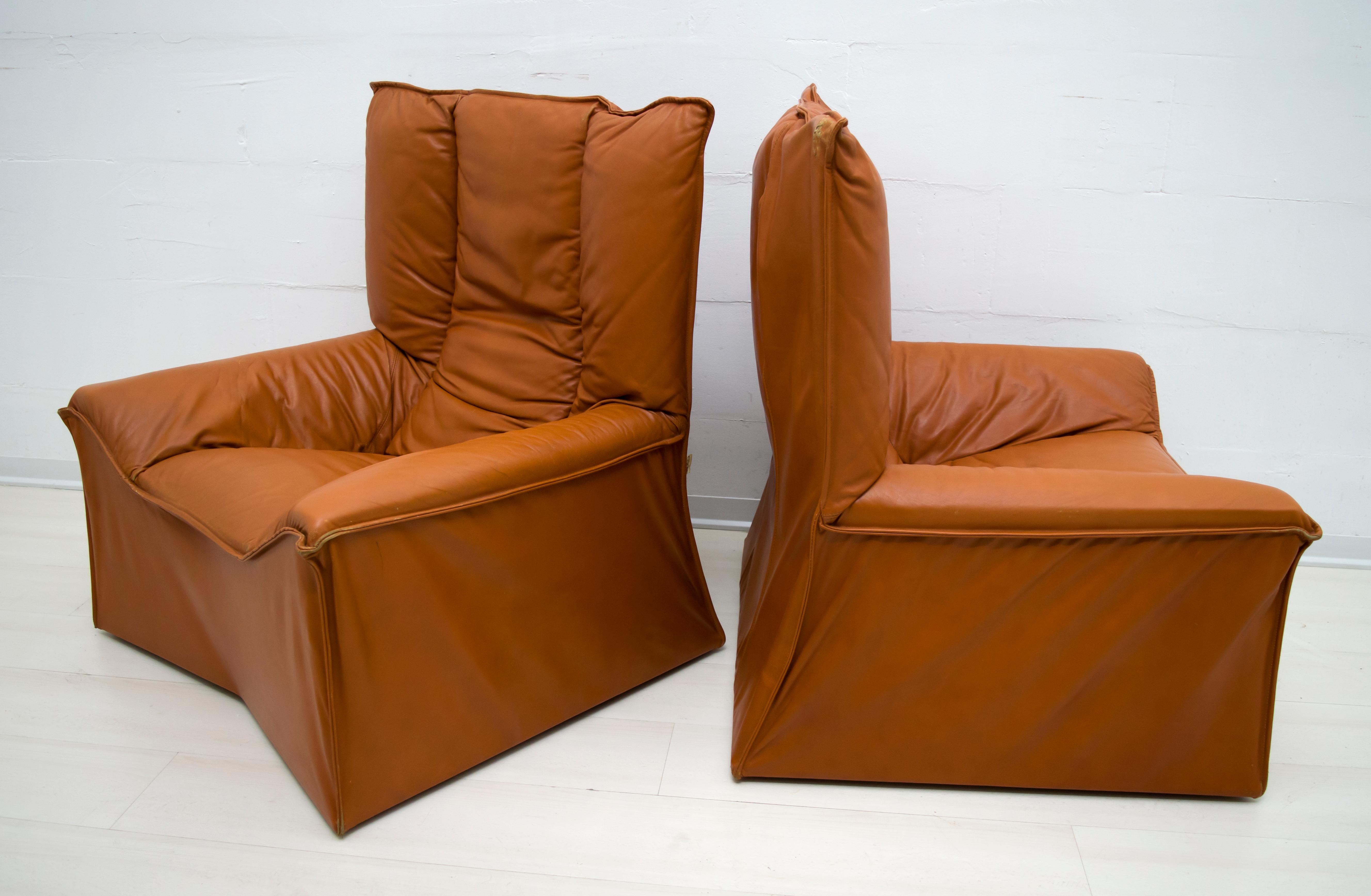 Pair of Mid-Century Modern Italian Real Leather Armchairs by Cinova, 1964s For Sale 1