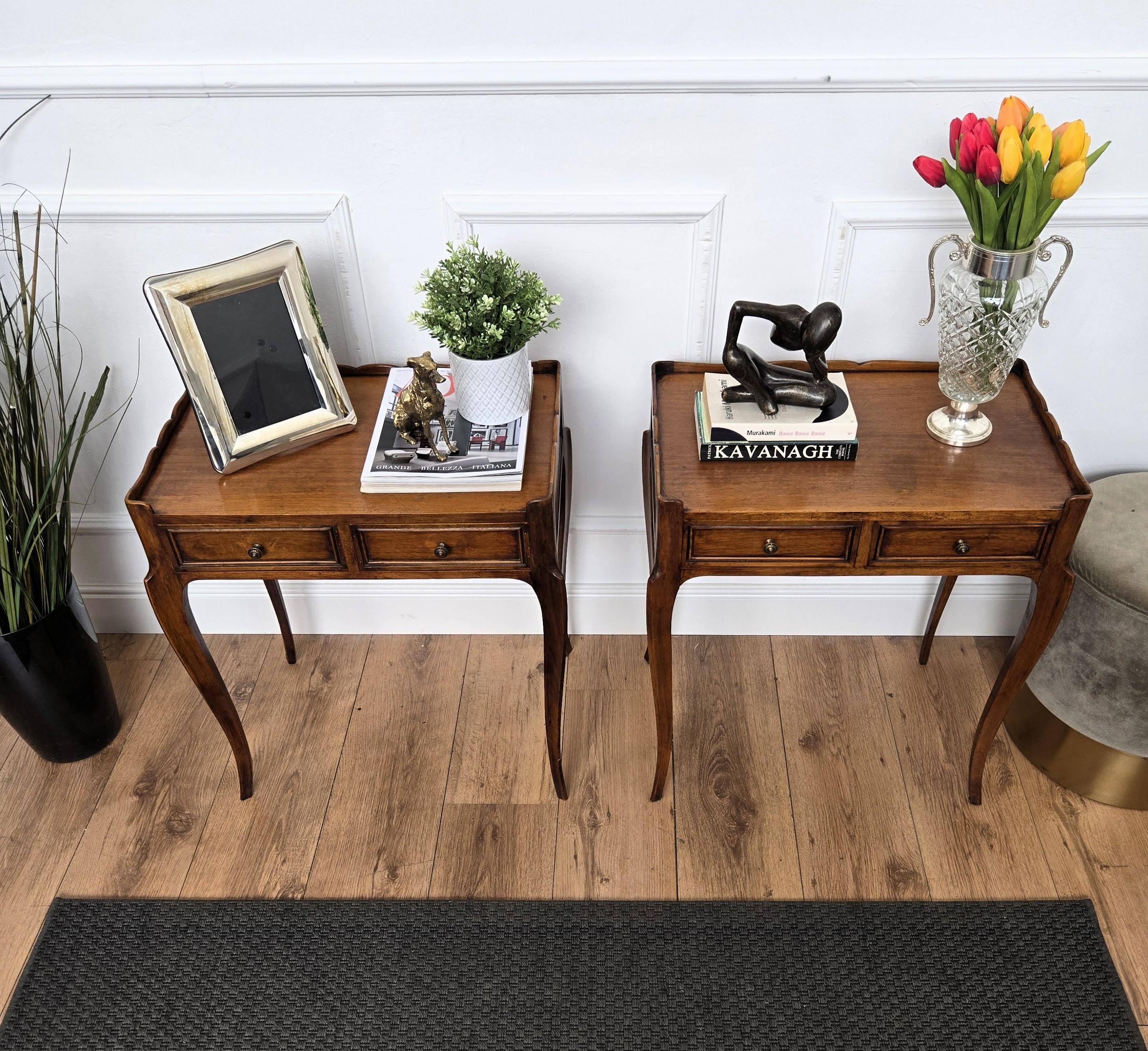 Pair of Mid-Century Modern Italian Rustic Wood Side tables or Night Stands In Good Condition For Sale In Carimate, Como