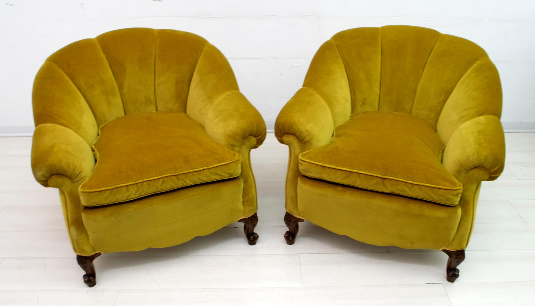 Pair of Mid-Century Modern Italian Velvet Armchairs, 1950s For Sale 7