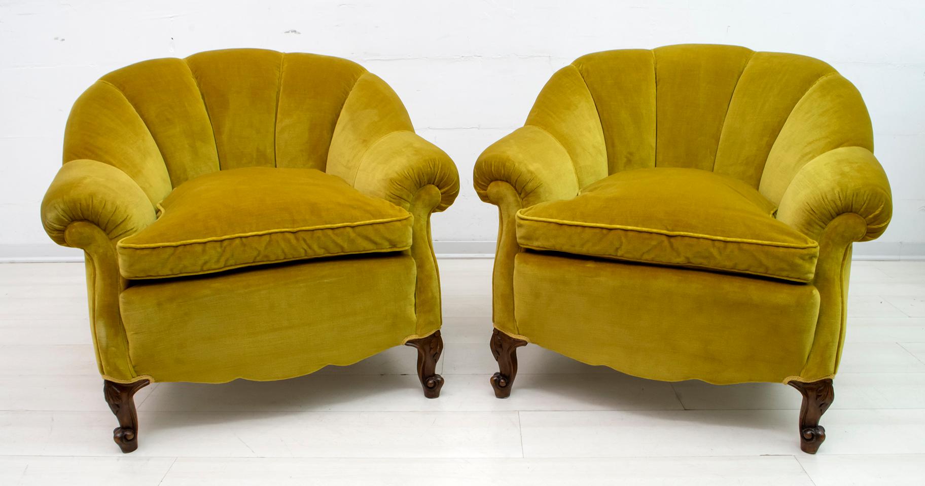 Pair of Mid-Century Modern Italian Velvet Armchairs, 1950s For Sale 8