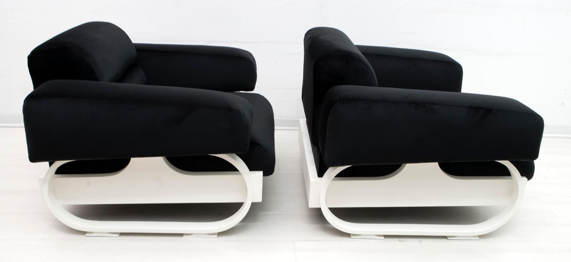 Pair of Mid-Century Modern Italian Velvet Armchairs, 1960s For Sale 3