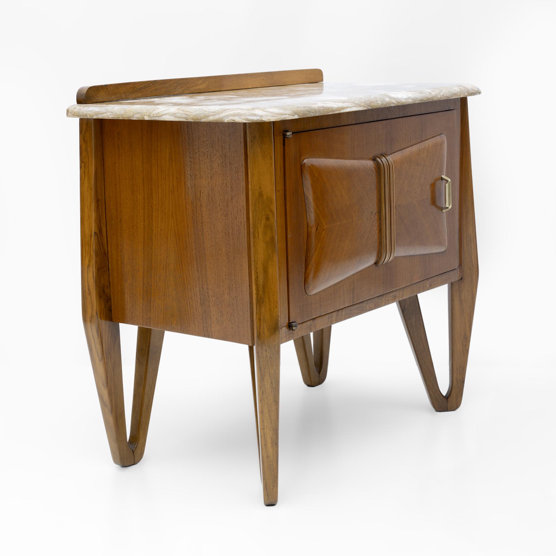 Pair of Mid-Century Modern Italian Walnut and Marble Nightstands, 1950s For Sale 1