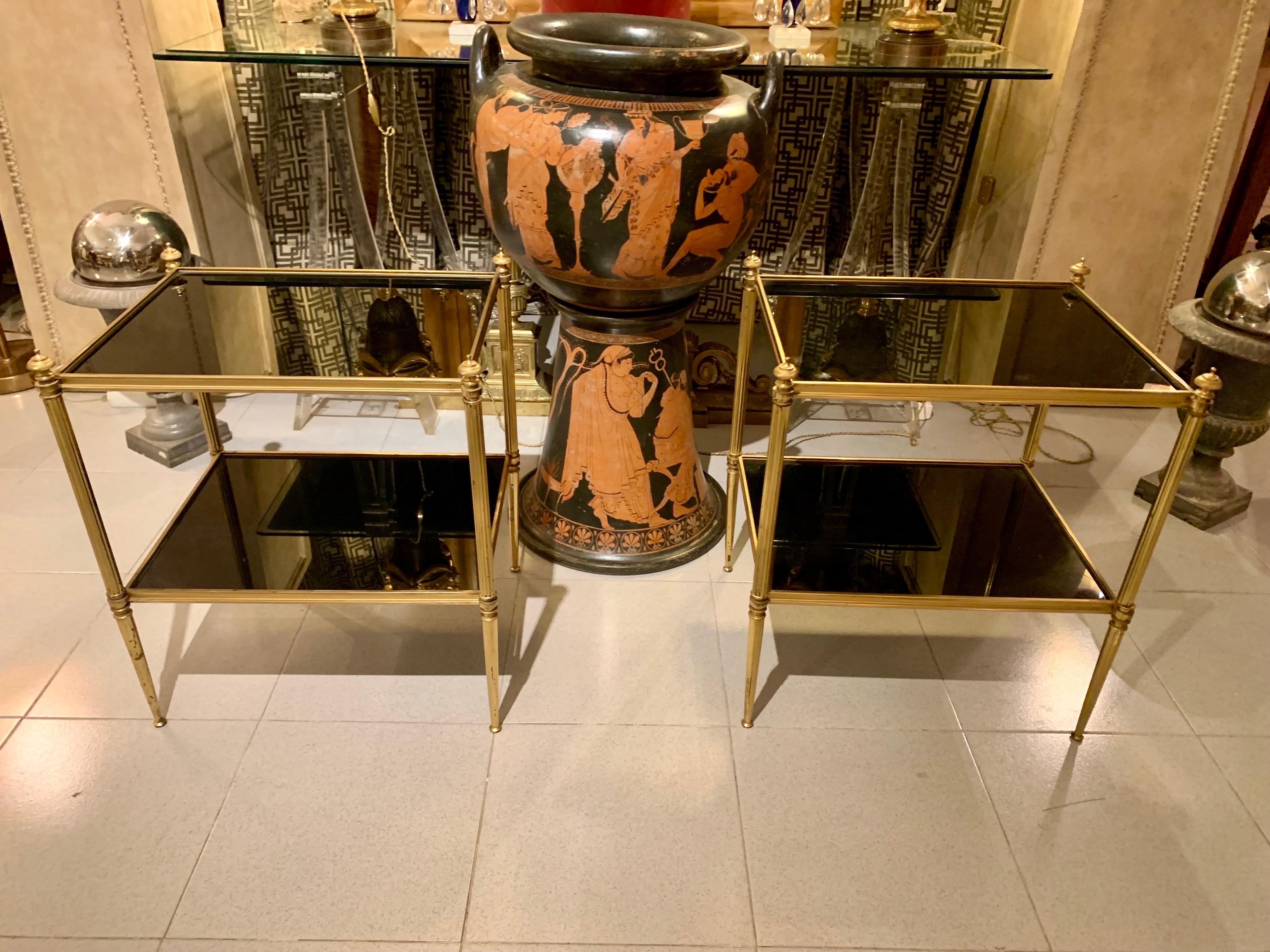 Louis XVI Pair of Mid-Century Modern Jansen Style Brass and Black Glass Top Side Tables For Sale