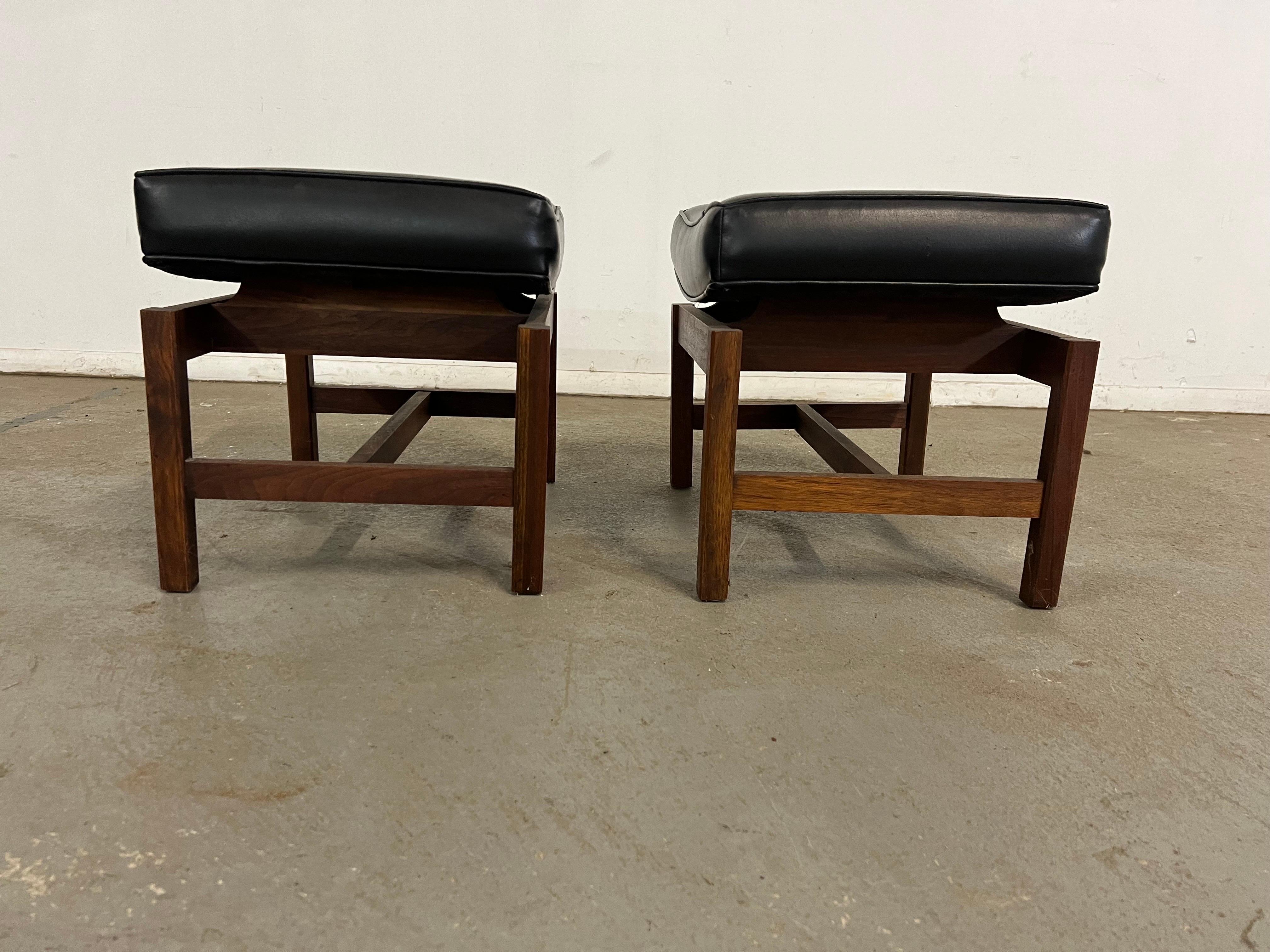 Pair of Mid Century  Modern Jens Risom Floating Top Walnut Stools/Ottomans For Sale 4