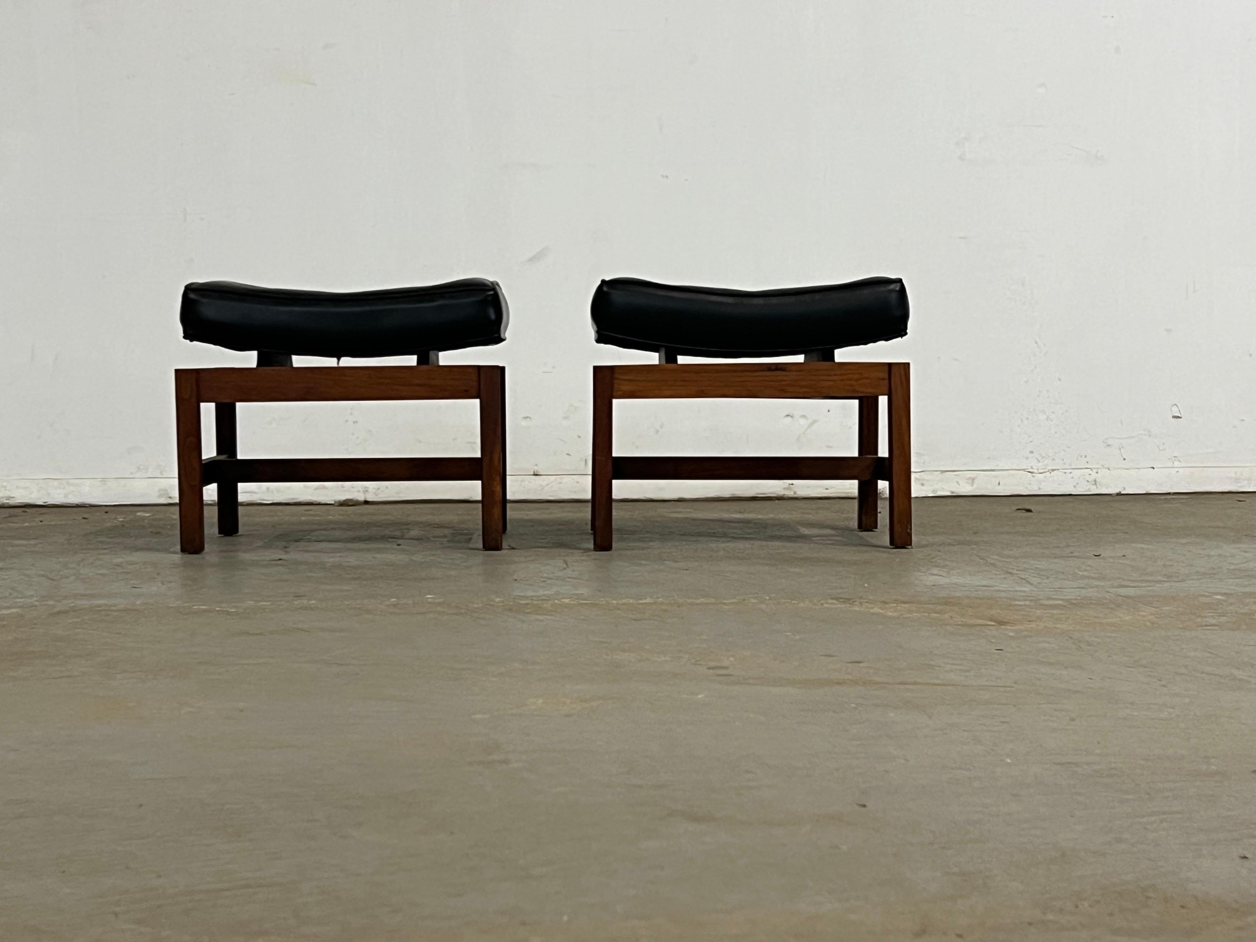 Pair of Mid Century  Modern Jens Risom Floating Top Walnut Stools/Ottomans For Sale 7
