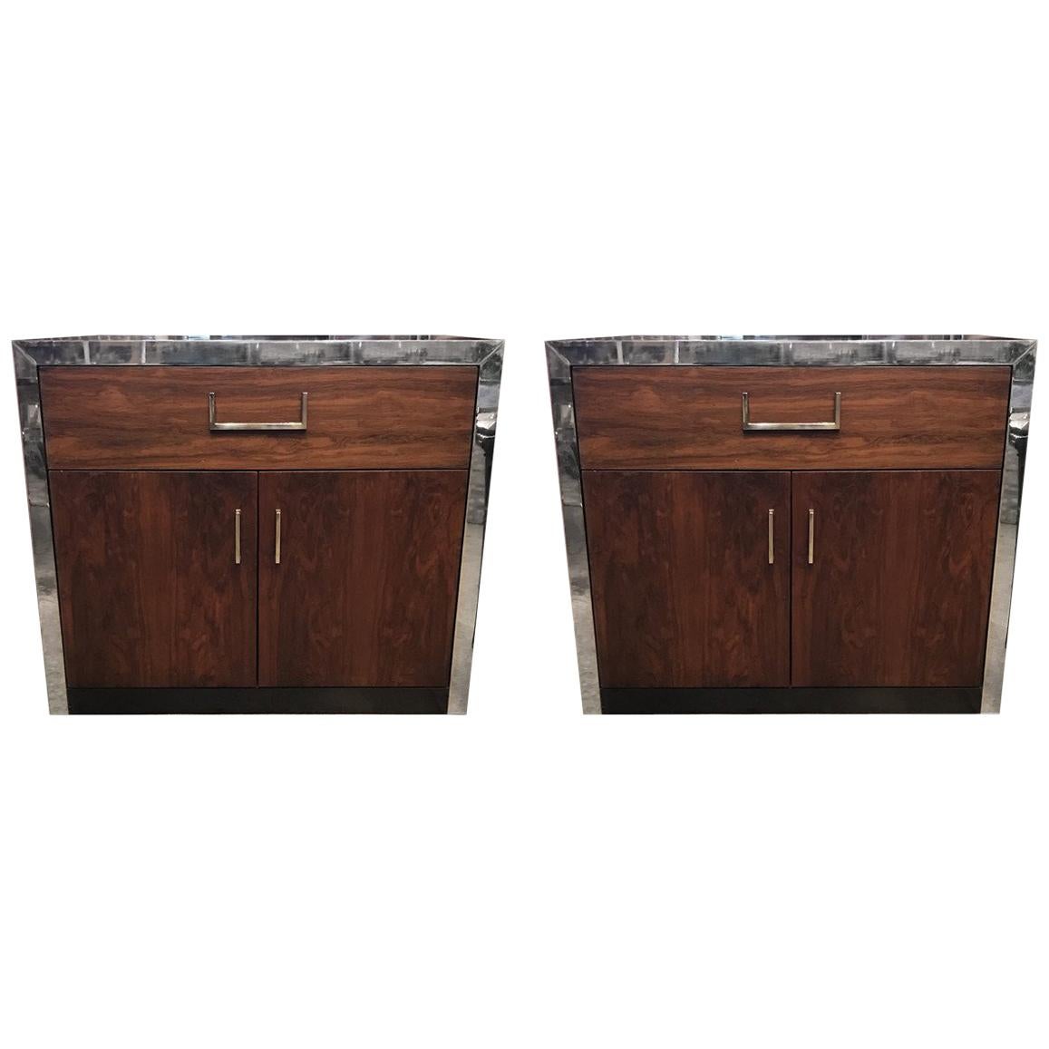 Pair of Mid-Century Modern John Stuart Lacquered and Walnut Nightstands For Sale