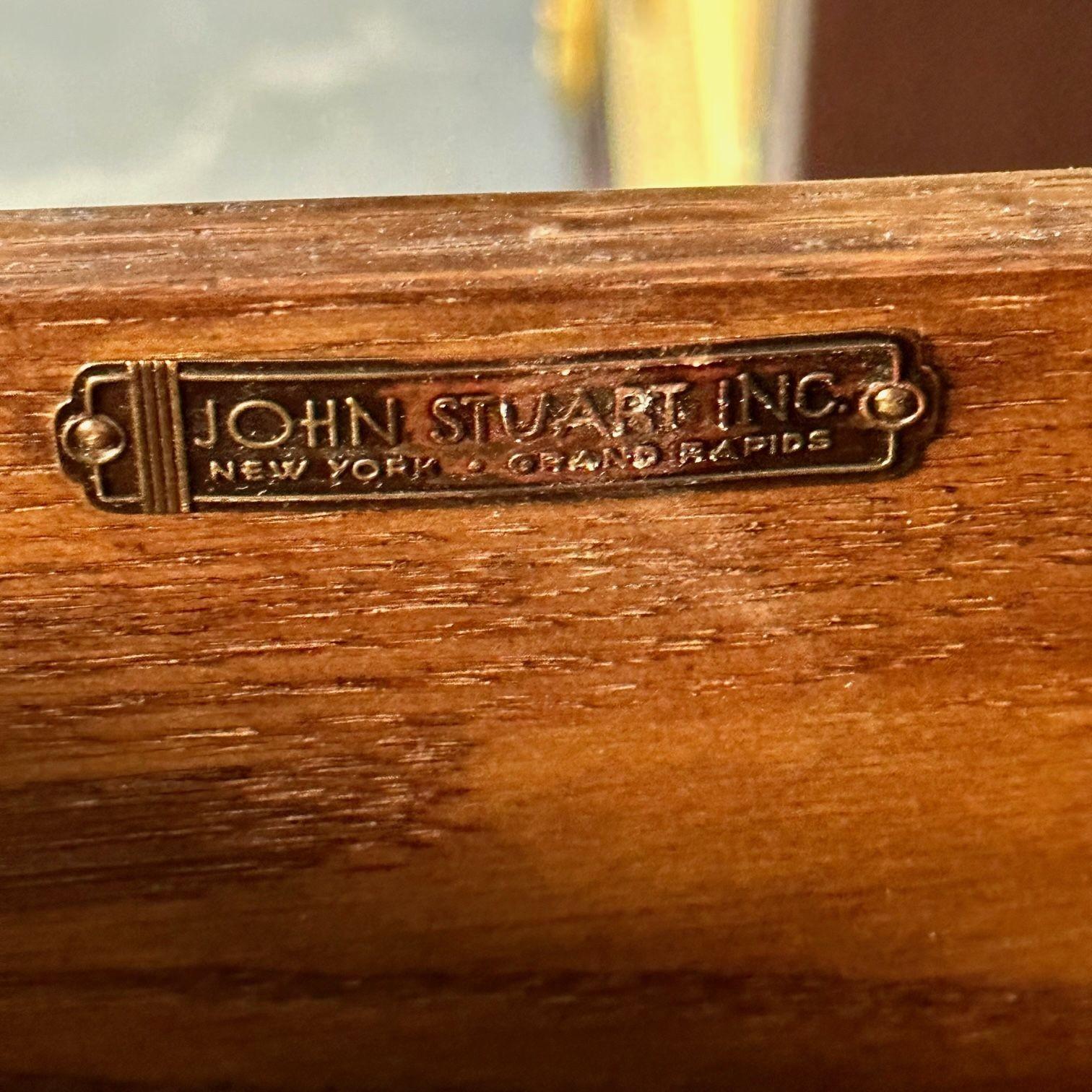 Paire de tables de nuit / commodes / coffres en parchemin John Stuart modernes du milieu du siècle dernier en vente 9