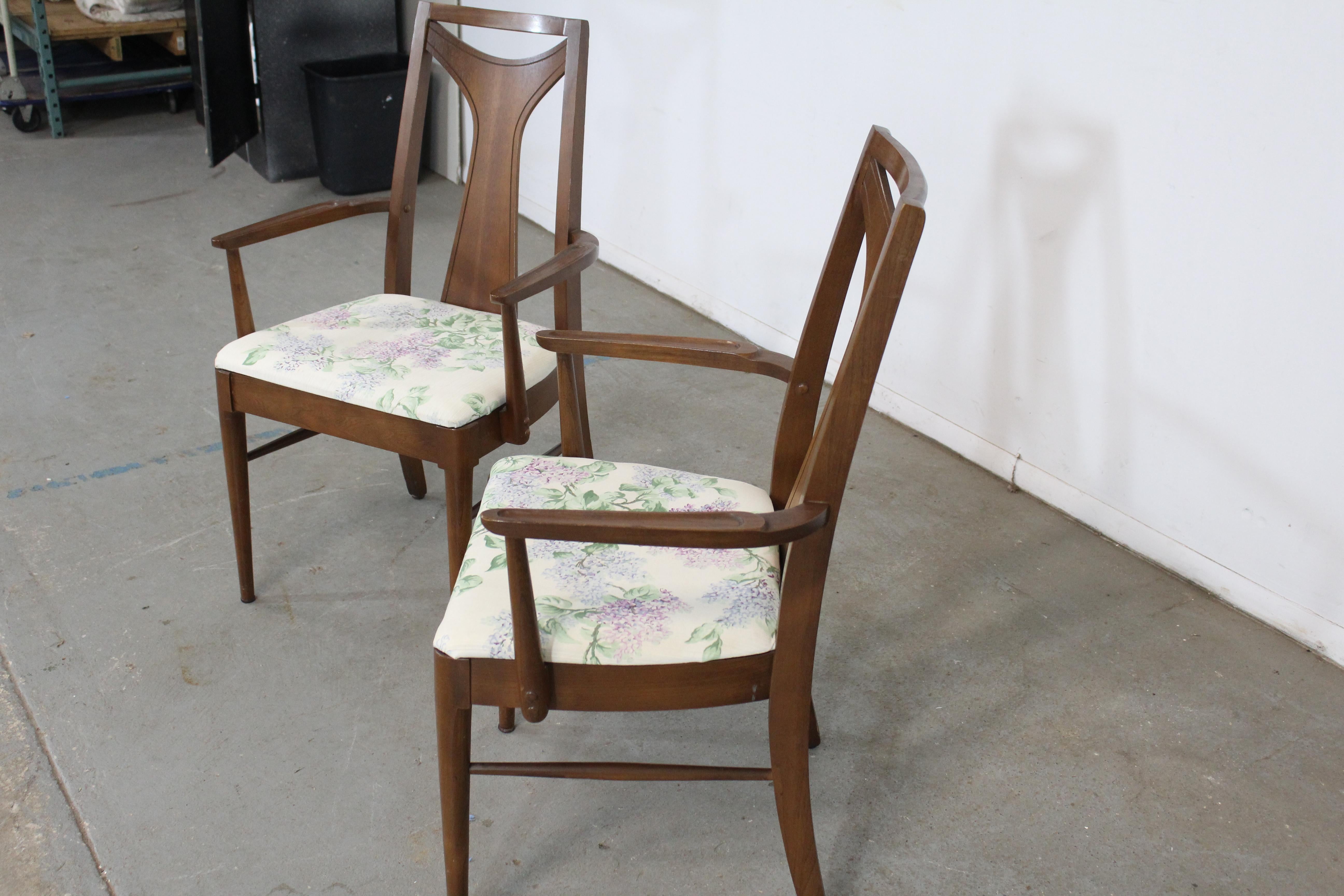 Pair of Mid-Century Modern Kent Coffey Perspecta Walnut Arm Dining Chairs In Fair Condition In Wilmington, DE