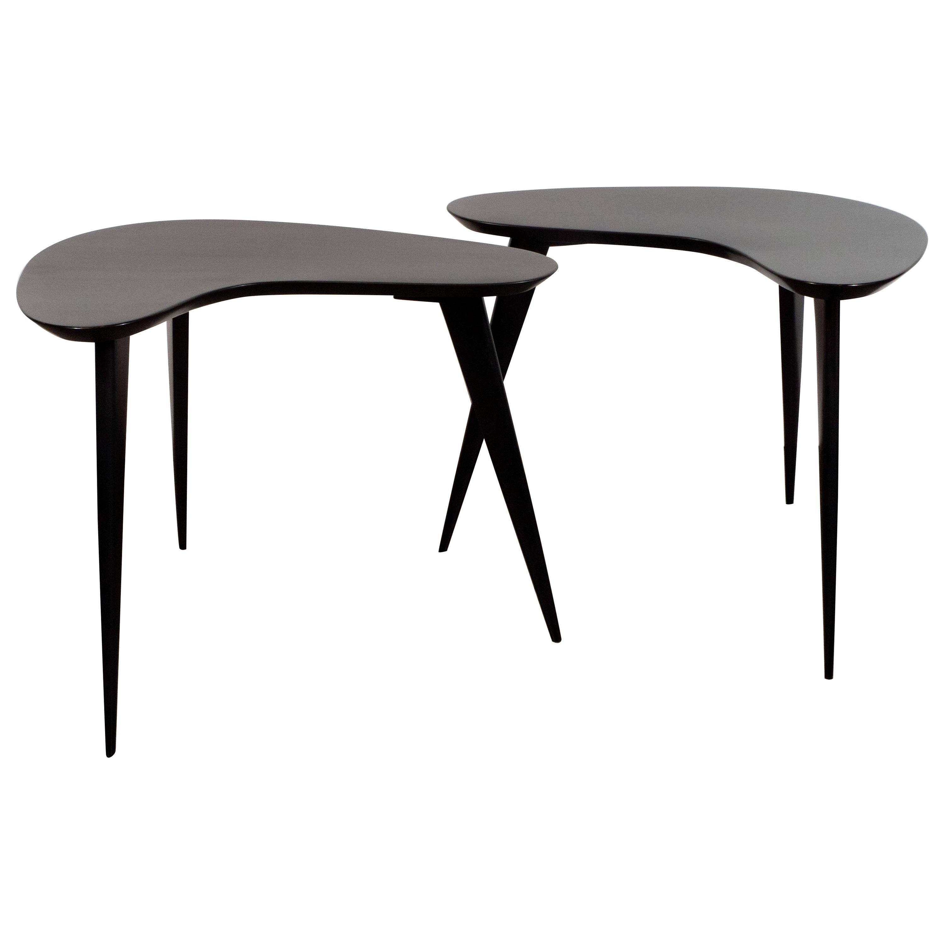 Pair of Mid-Century Modern Kidney Form Amorphic Side Tables in Ebonized Walnut