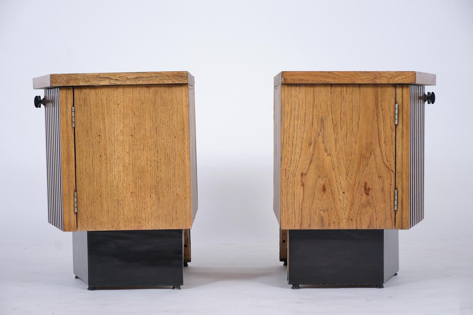 Pair of Midcentury Lacquered Nightstands 5
